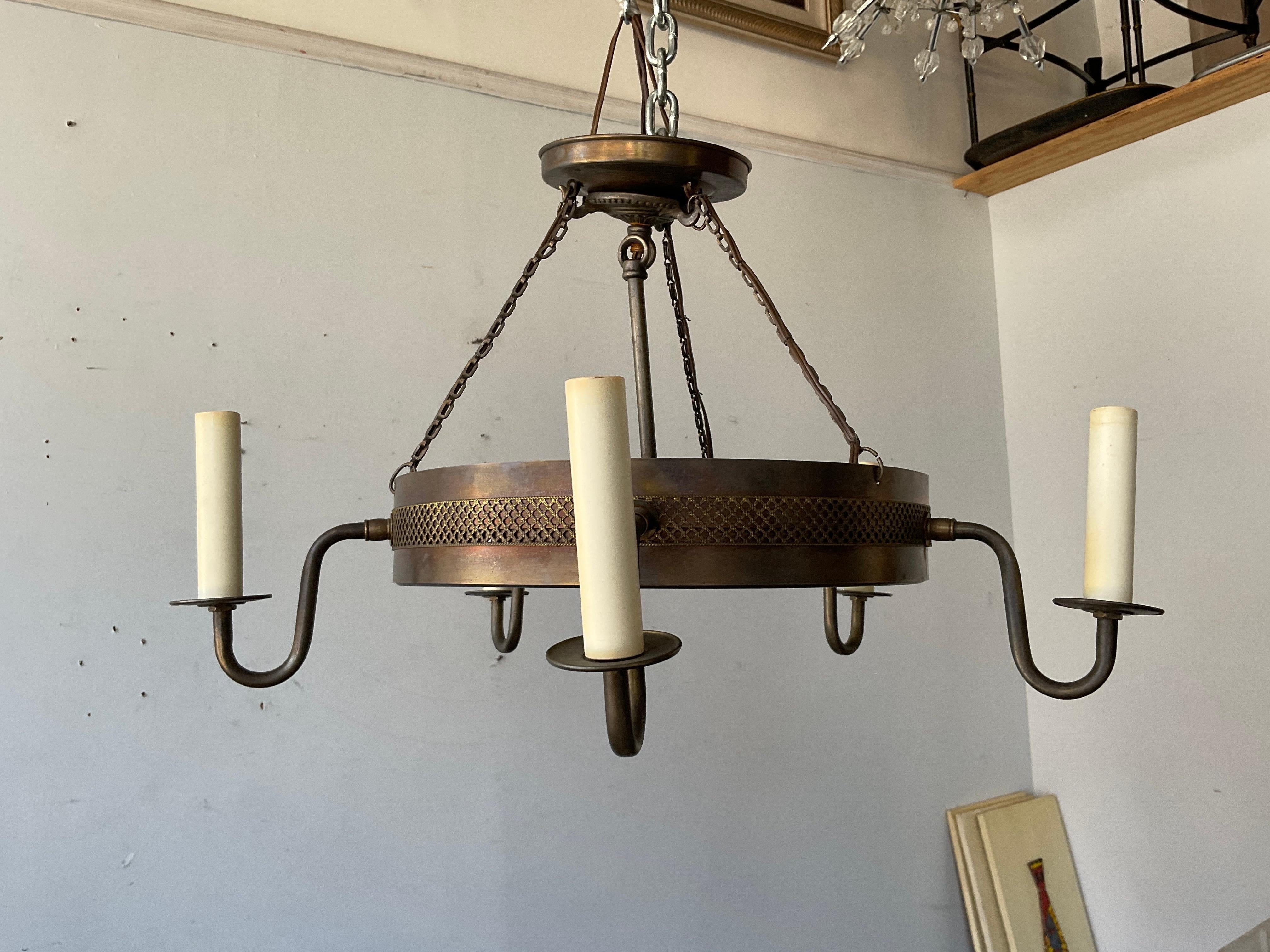 Brass And Etched Sunburst Glass Regency Style Low Hanging Chandelier In Good Condition For Sale In Tarrytown, NY