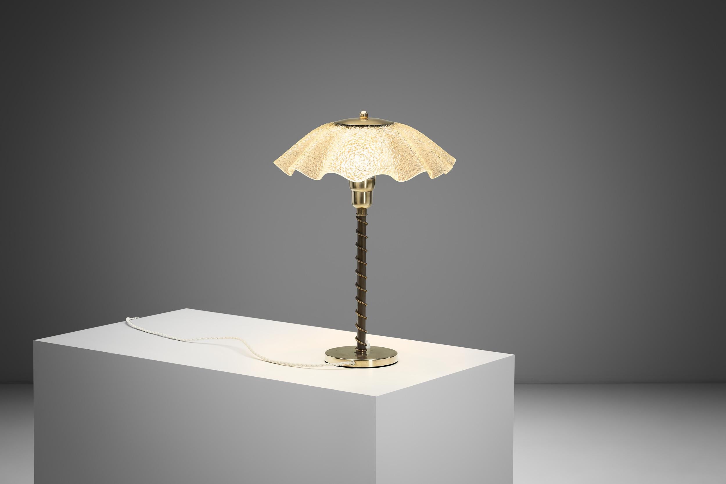 Mid-20th Century Brass and Frosted Glass Table Lamp, Denmark ca 1940s For Sale
