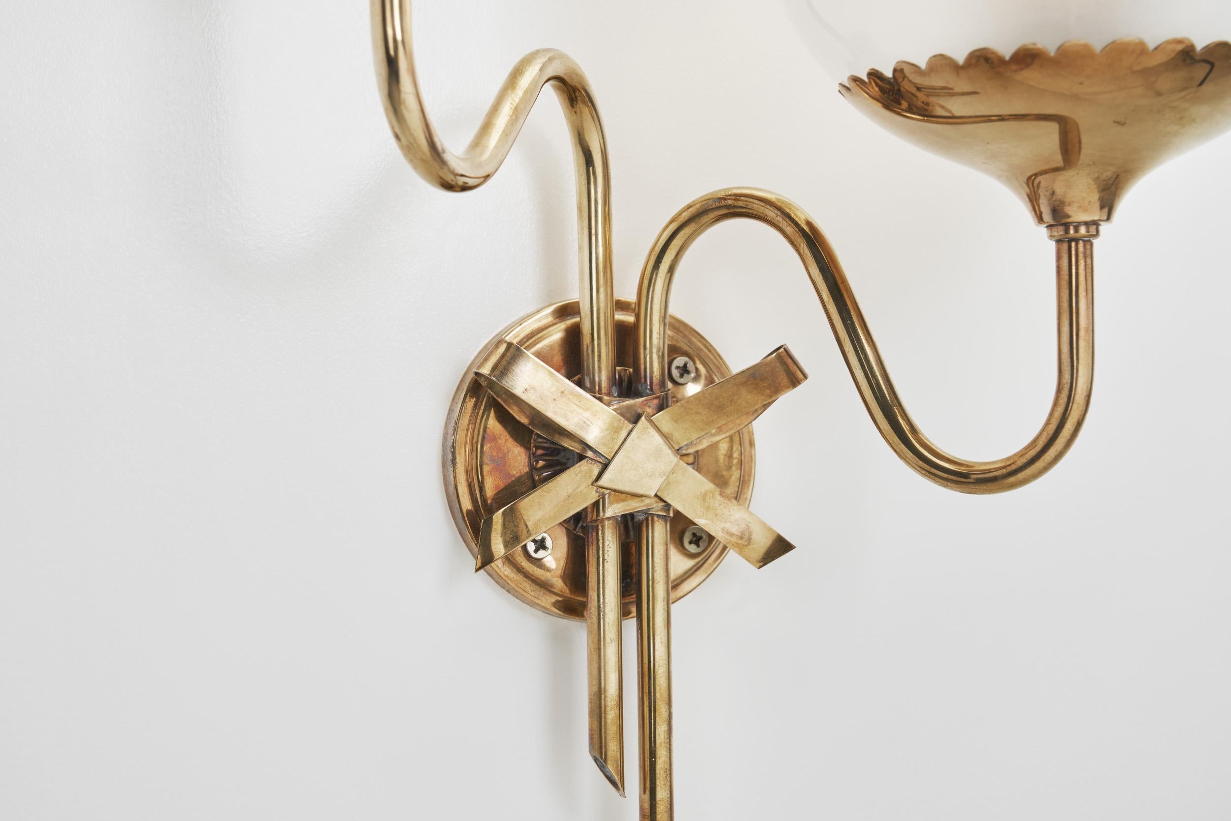 Applique modèle '8589' de Harald Notini pour Böhlmarks, Suède, années 1940 en vente 6