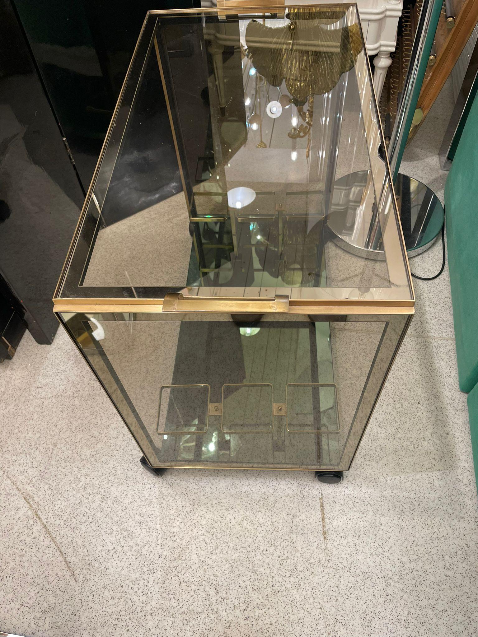 Brass and Fumè Glass Bar Cart, Italy 1960s For Sale 2
