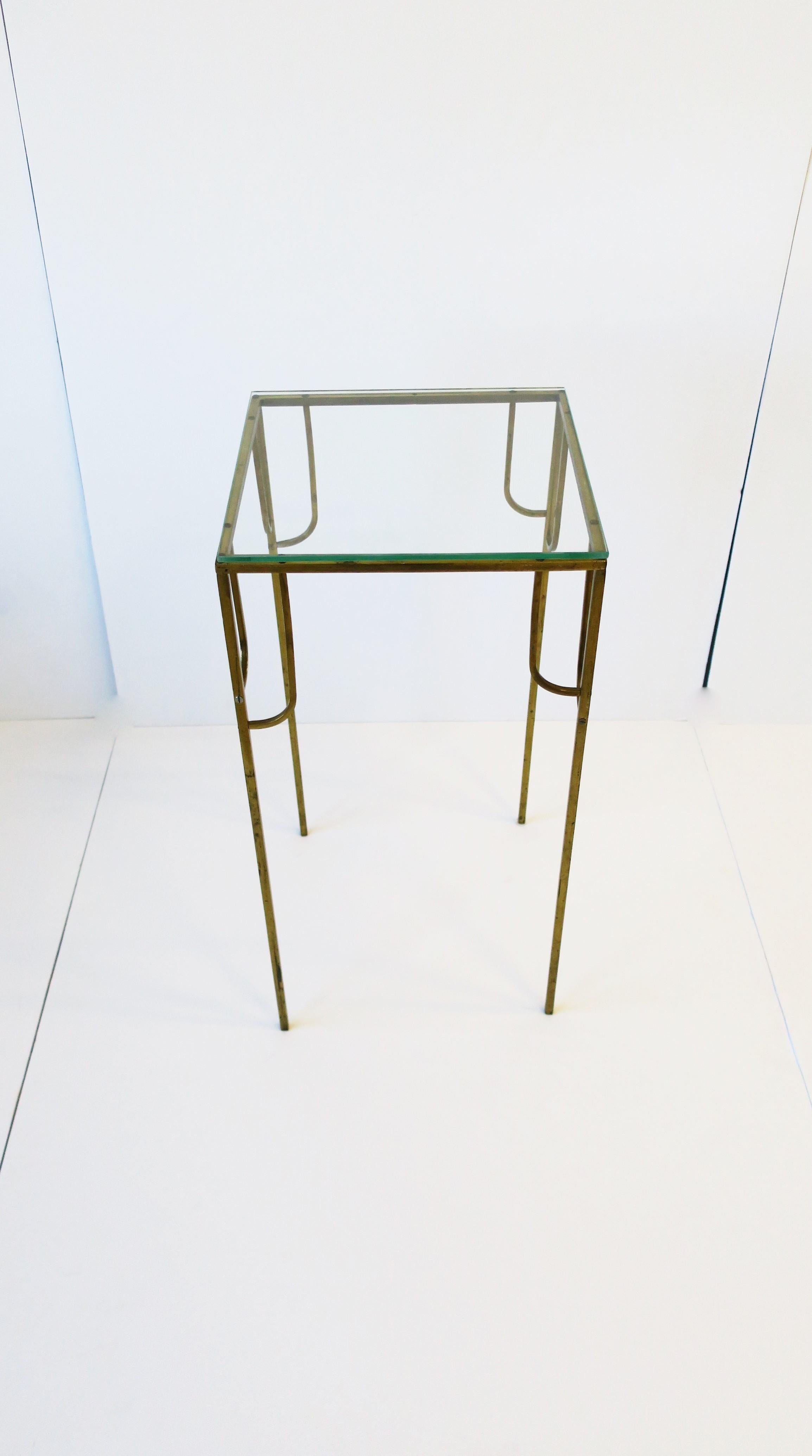 Brass and Glass Pedestal Column Table Modern Art Deco Style, circa 1970s 1