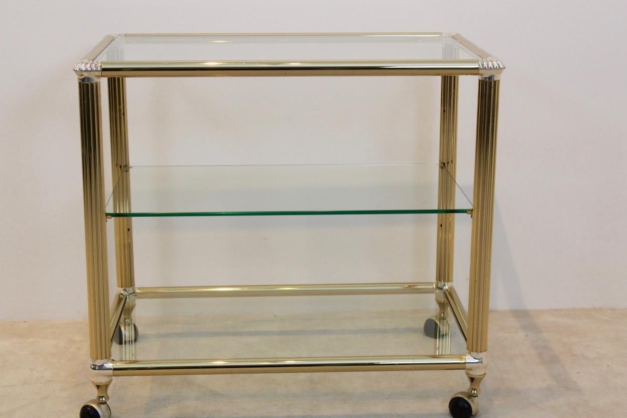 Belge Chariot de bar belge en laiton et verre, années 1970 en vente
