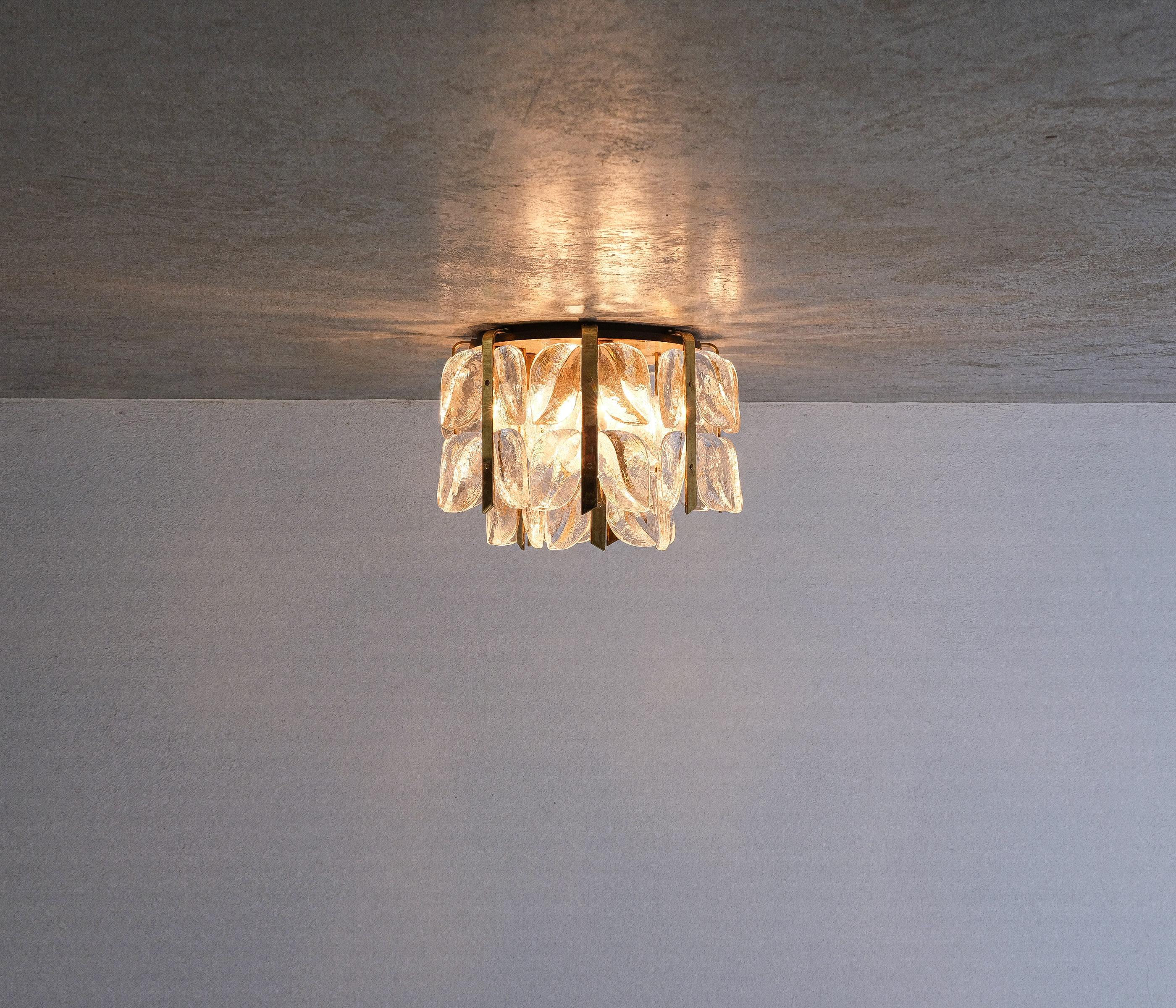 Brass and Glass Flushmount Florida by Kalmar, 1960 Mid century

A rare and handmade high quality light fixture model 