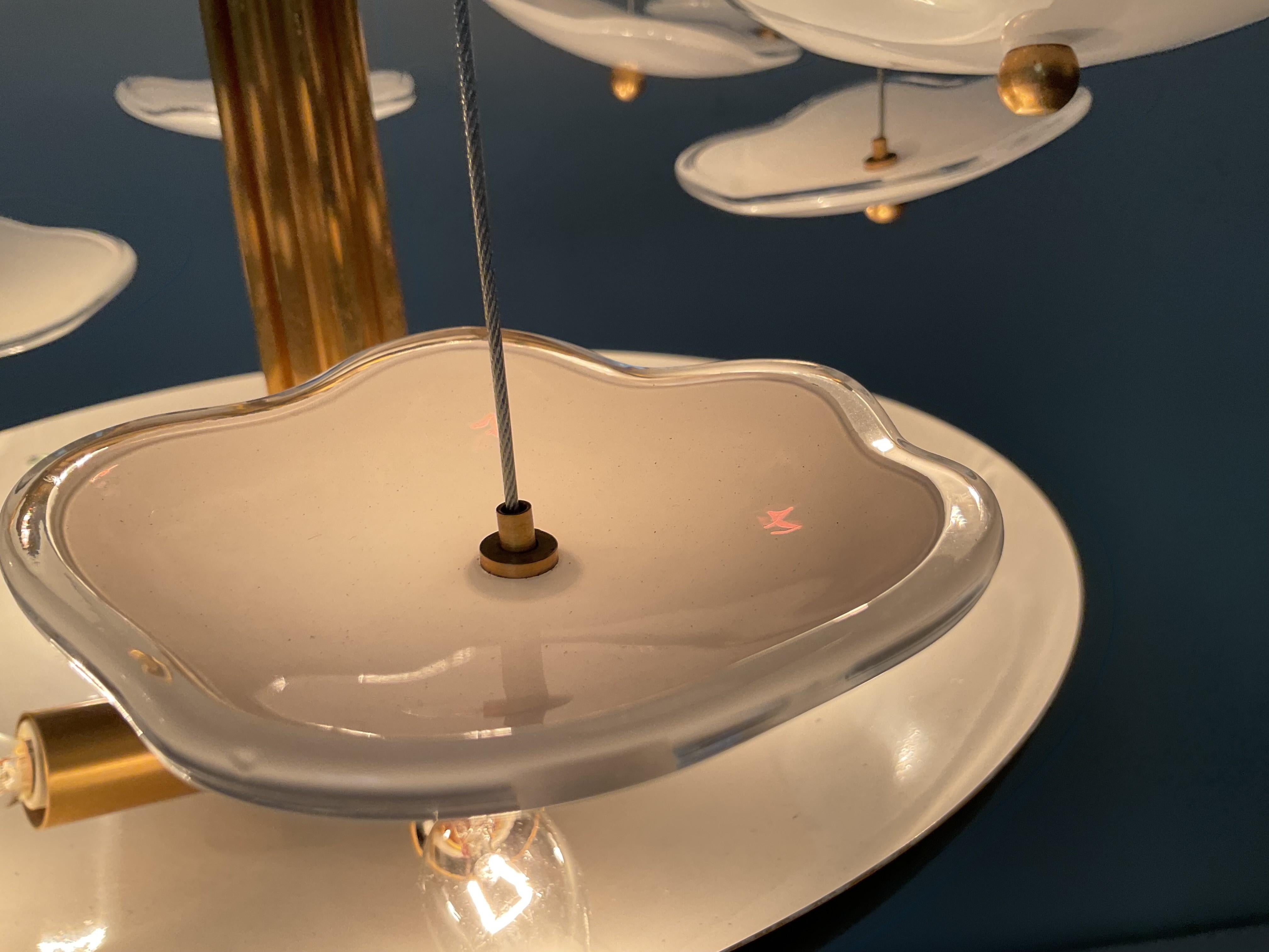 Lampadario a cascata in ottone e vetro in vendita 1