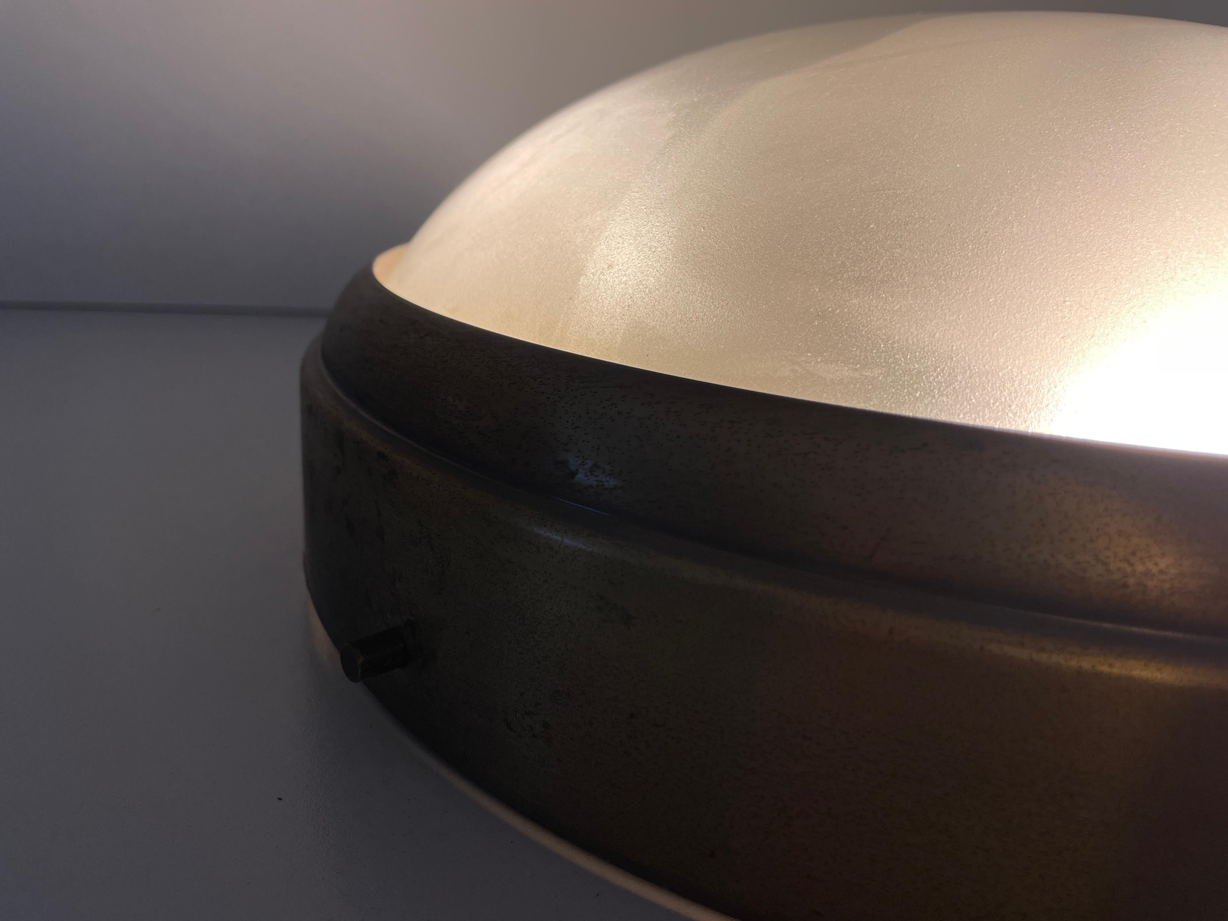 Brass and Glass Ceiling Lamp Flush Mount, 1960s, Italy For Sale 4
