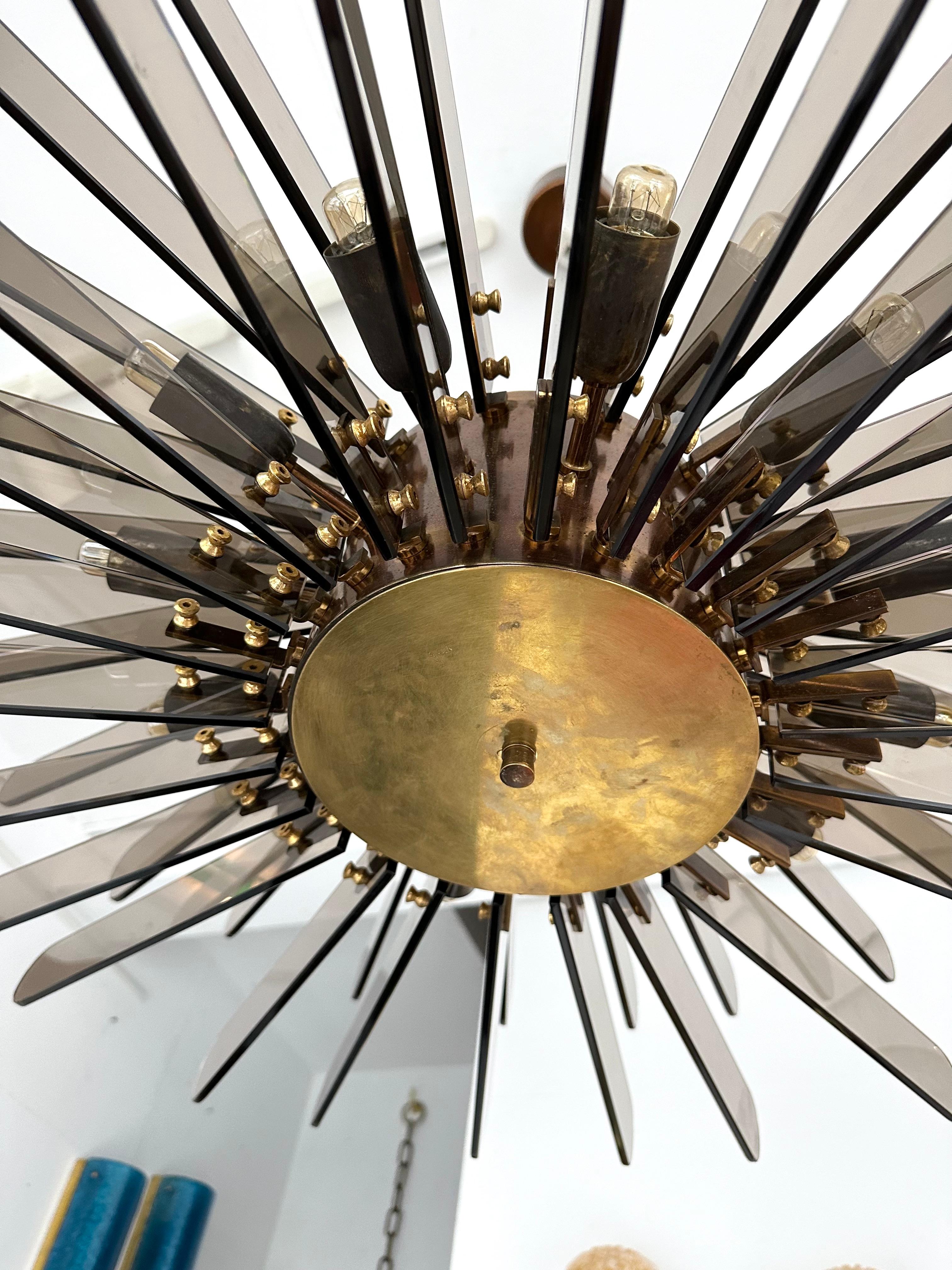 Mid-Century Modern Brass and Glass Chandelier by Gino Paroldo, Italy, 1970s