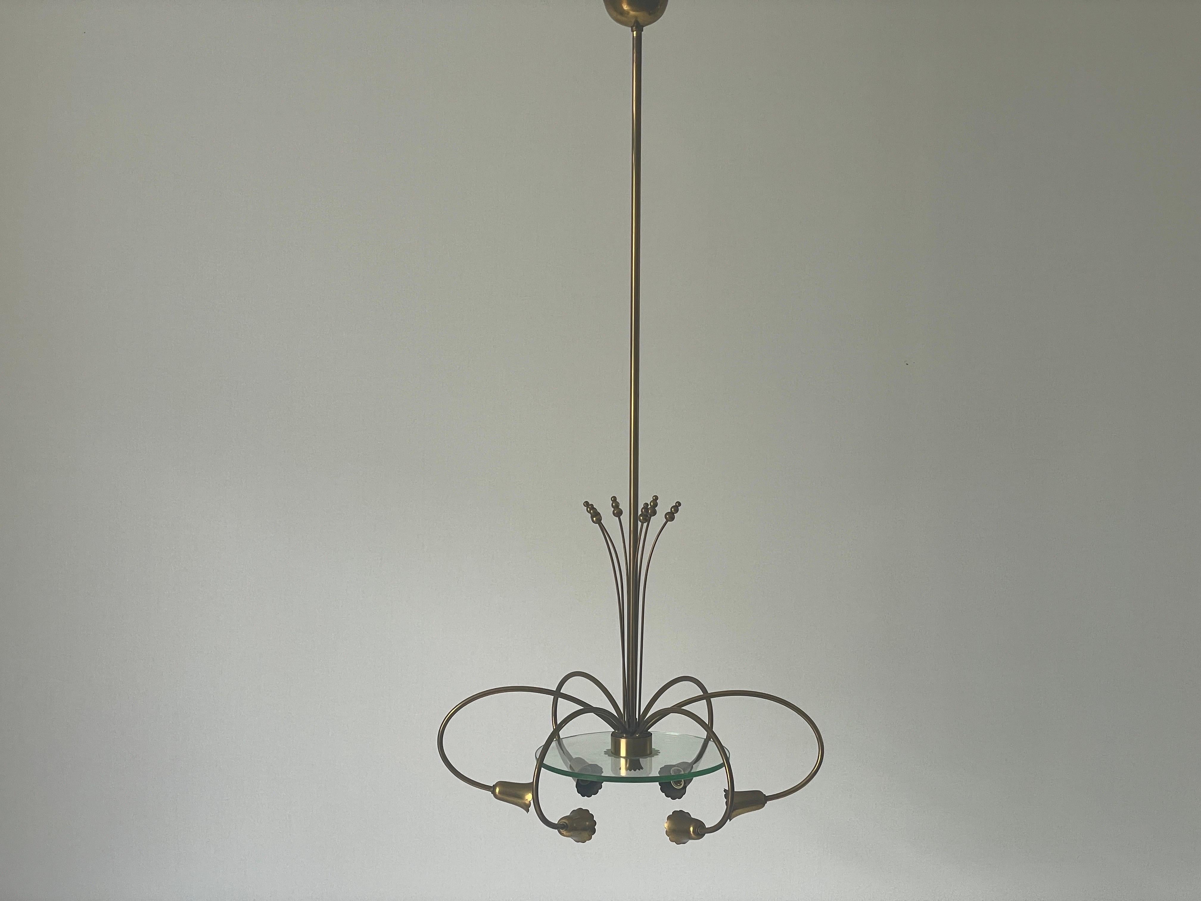 Araña de latón y cristal, al estilo de Pietro Chiesa, años 50, Italia en Excelente estado para la venta en Hagenbach, DE