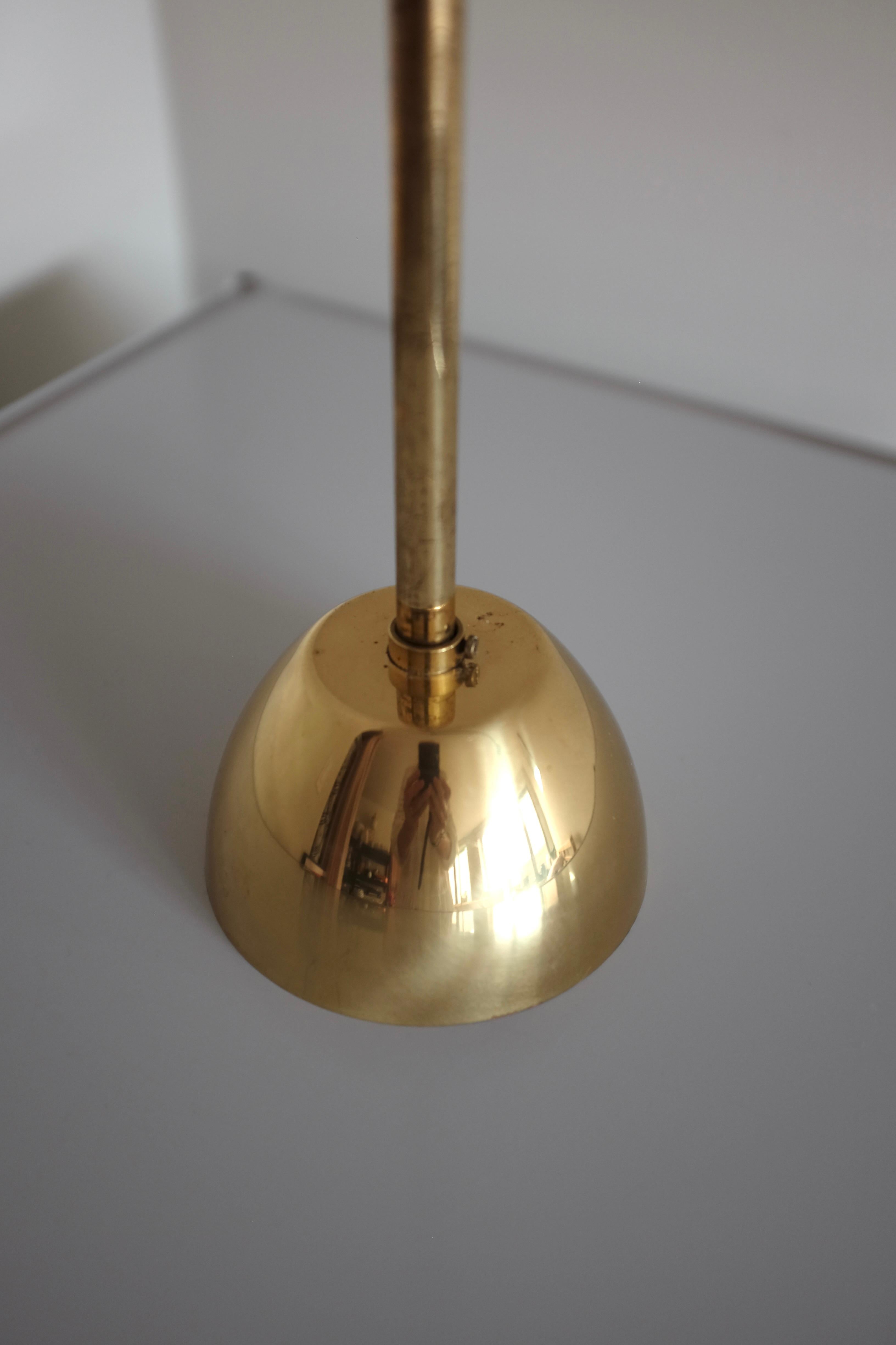 Lampadario in ottone e vetro T-808 di Hans-Agne Jakobsson in vendita 2