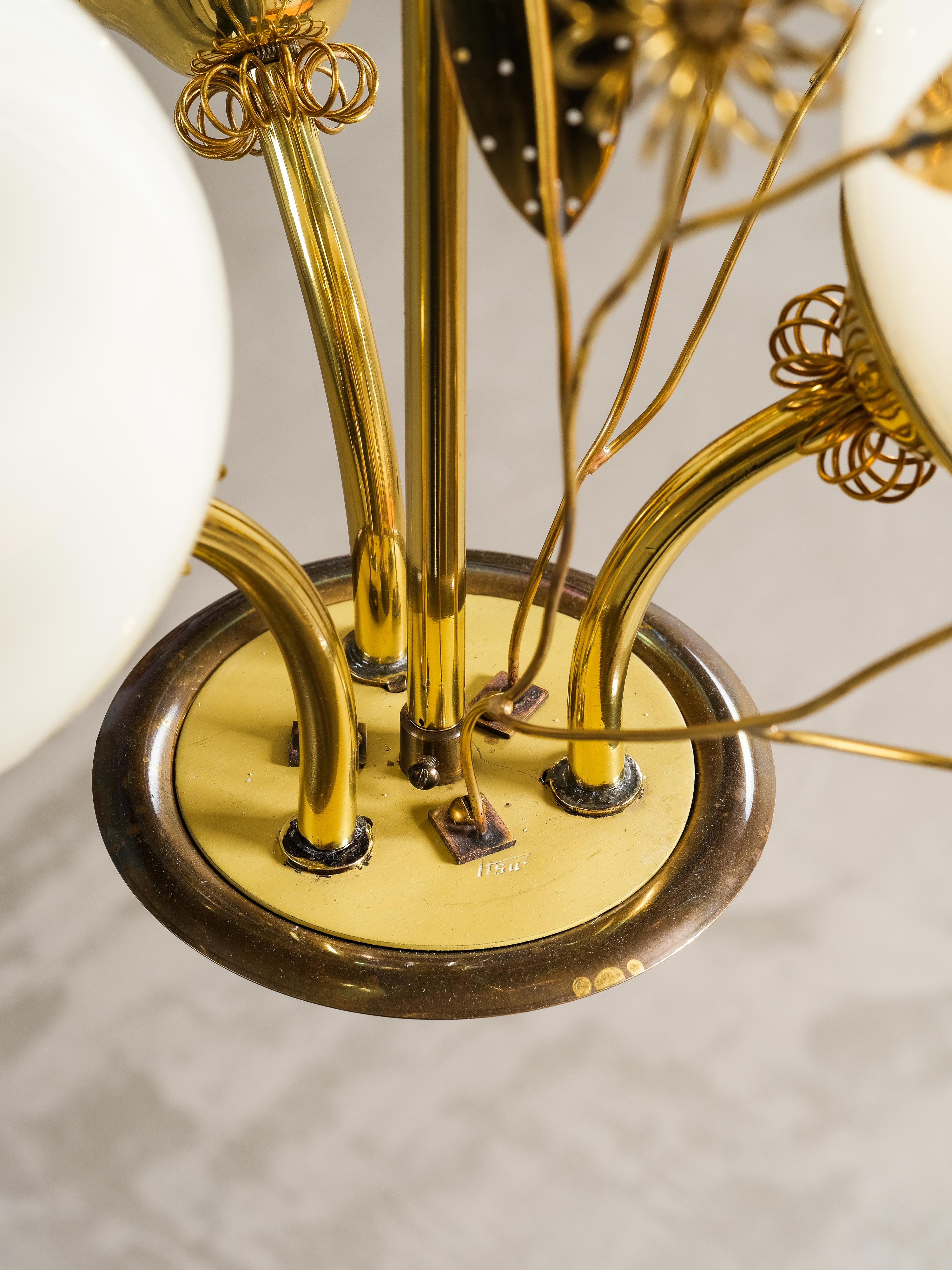 Kronleuchter aus Messing und Glas mit floralen Details von Itsu, Finnland, 1950er Jahre im Angebot 11