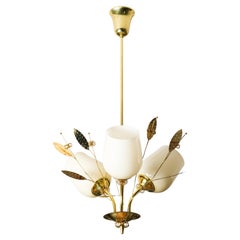 Lustre en laiton et verre avec détails floraux par Itsu, Finlande, années 1950