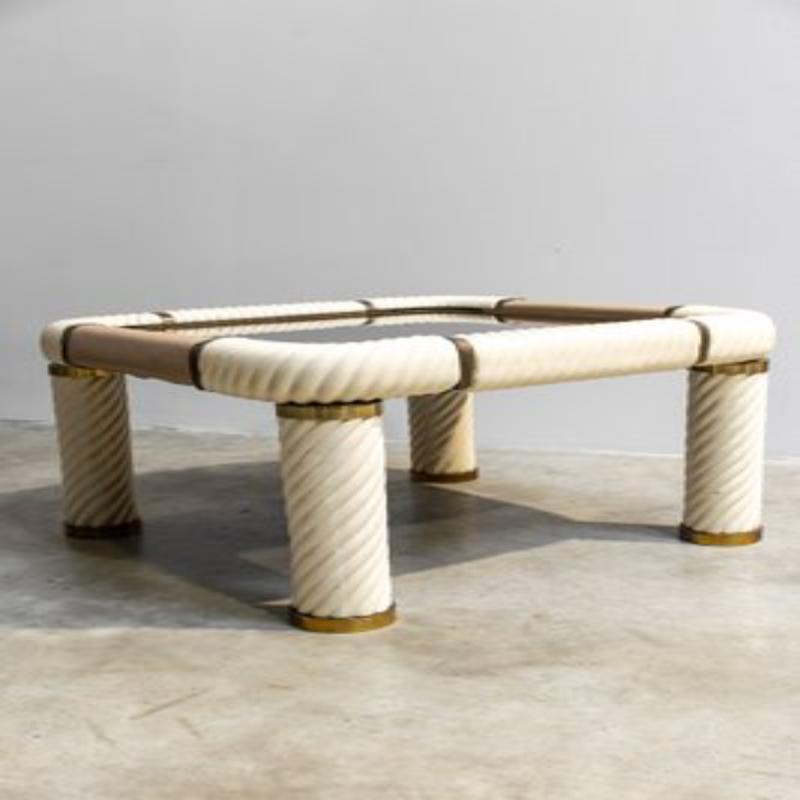 Table basse en laiton et verre par Tommaso Barbi, 1970 en vente 1