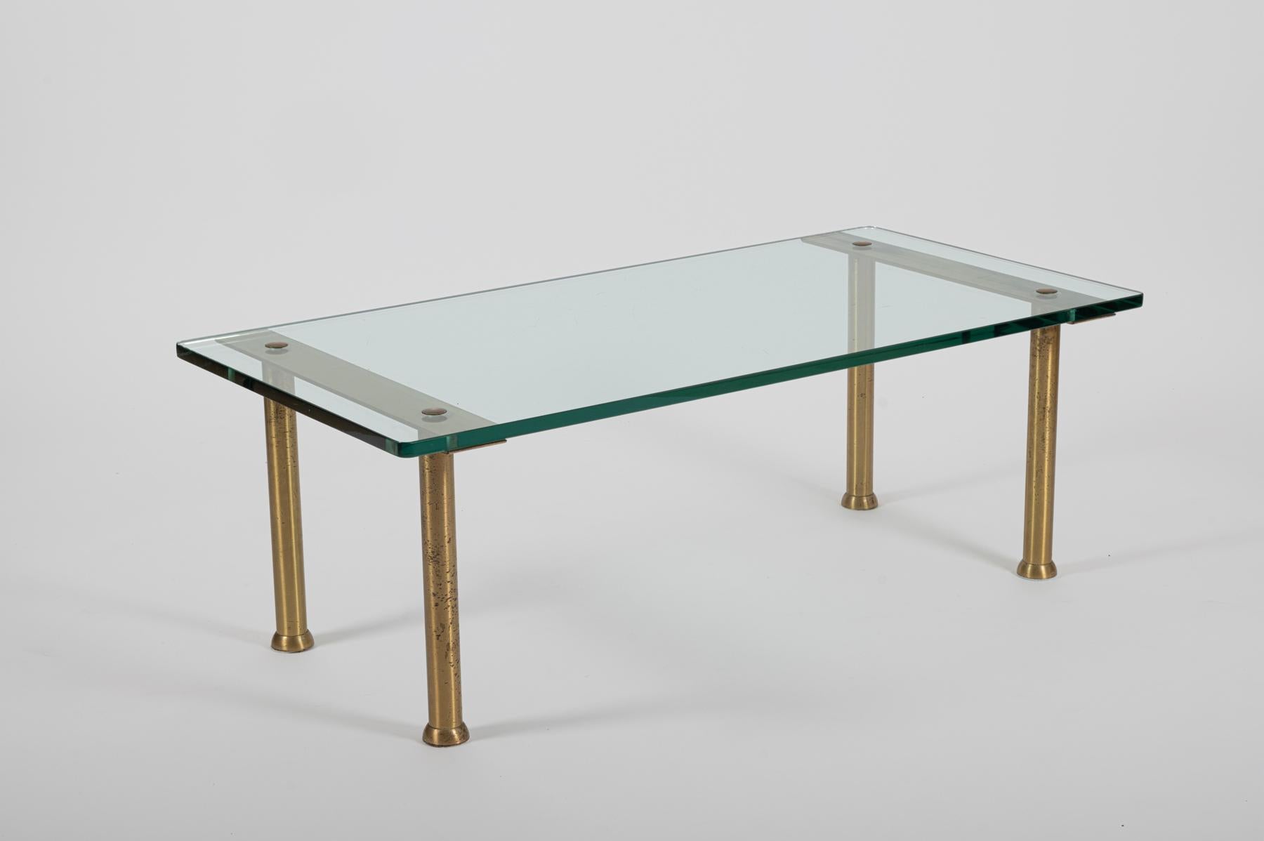 Mid-Century Modern Table basse en laiton et verre de style Fontana Arte en vente
