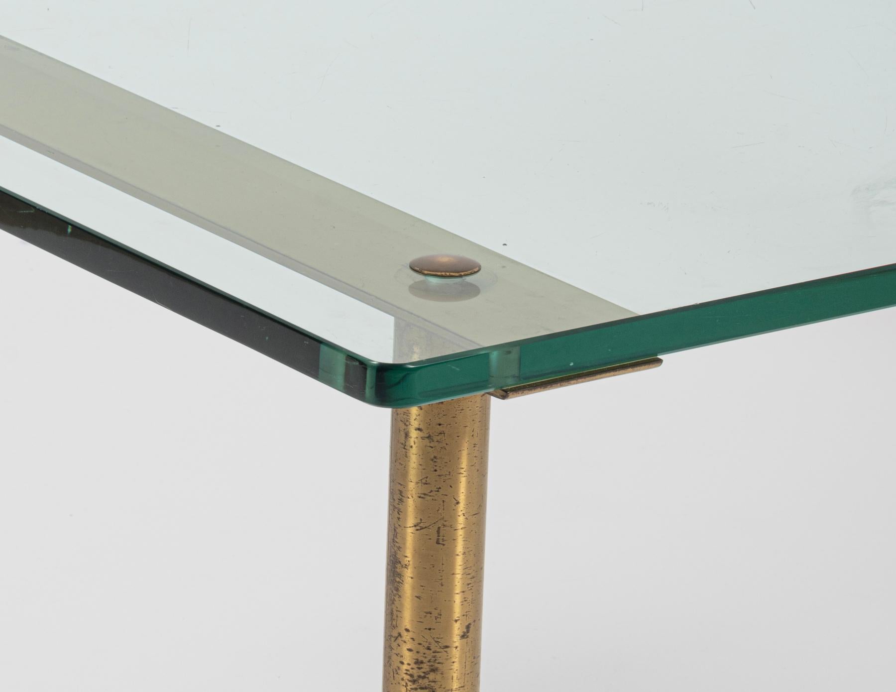 Table basse en laiton et verre de style Fontana Arte en vente 1