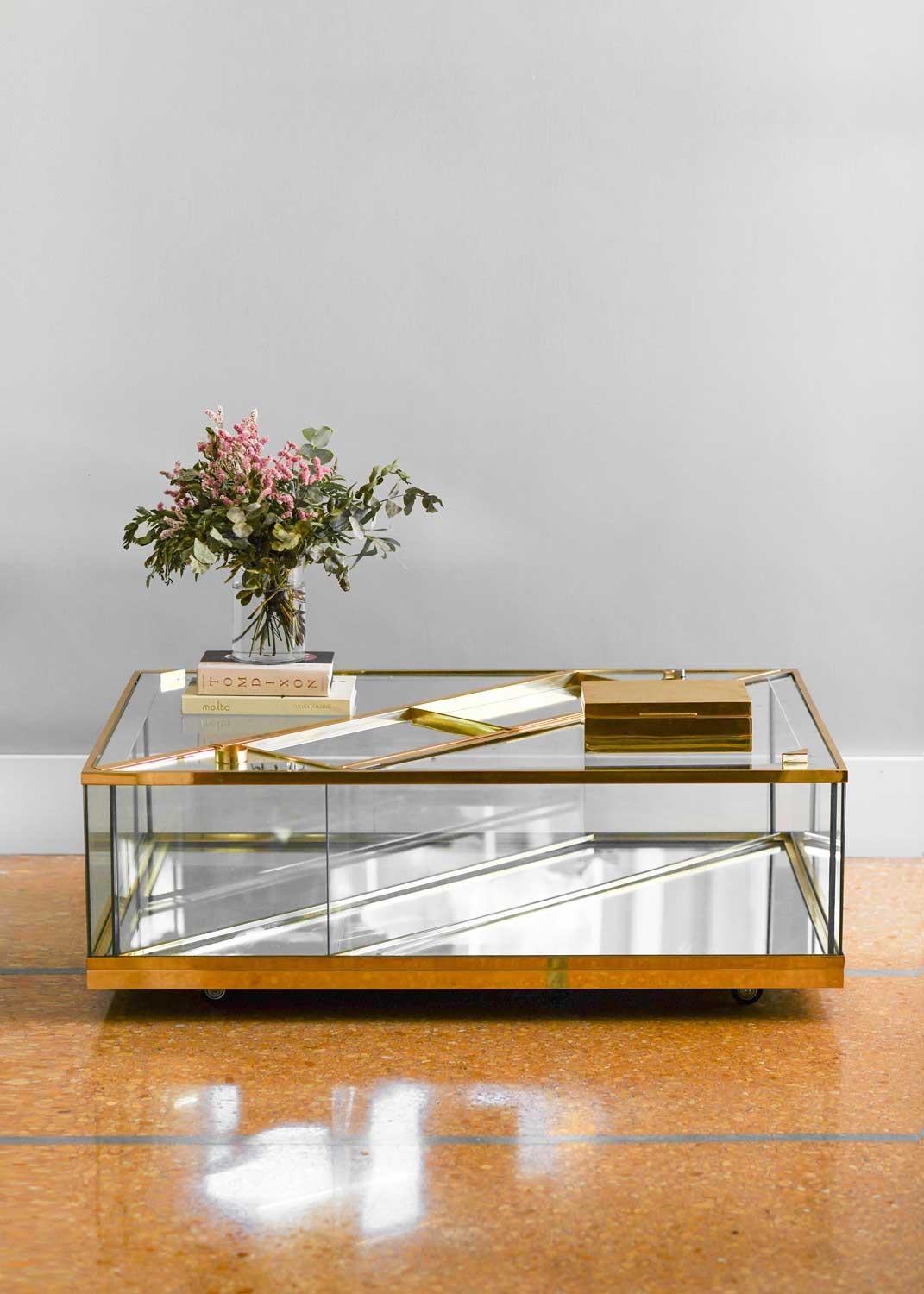 Late 20th Century Brass and glass coffee table with invisible wheels and removable tray, 1970 For Sale