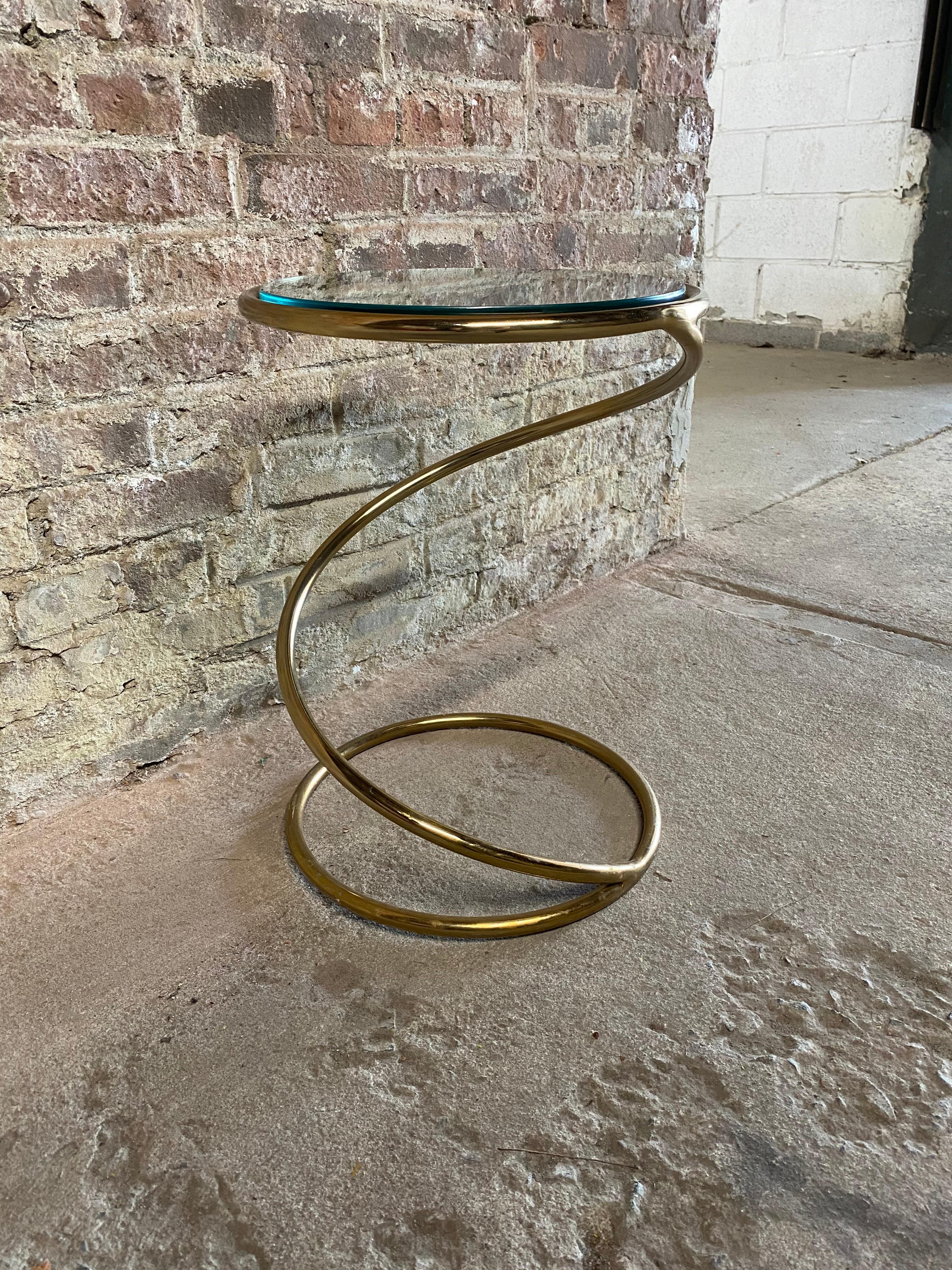 Brass and Glass Corkscrew End Table In Good Condition In Garnerville, NY