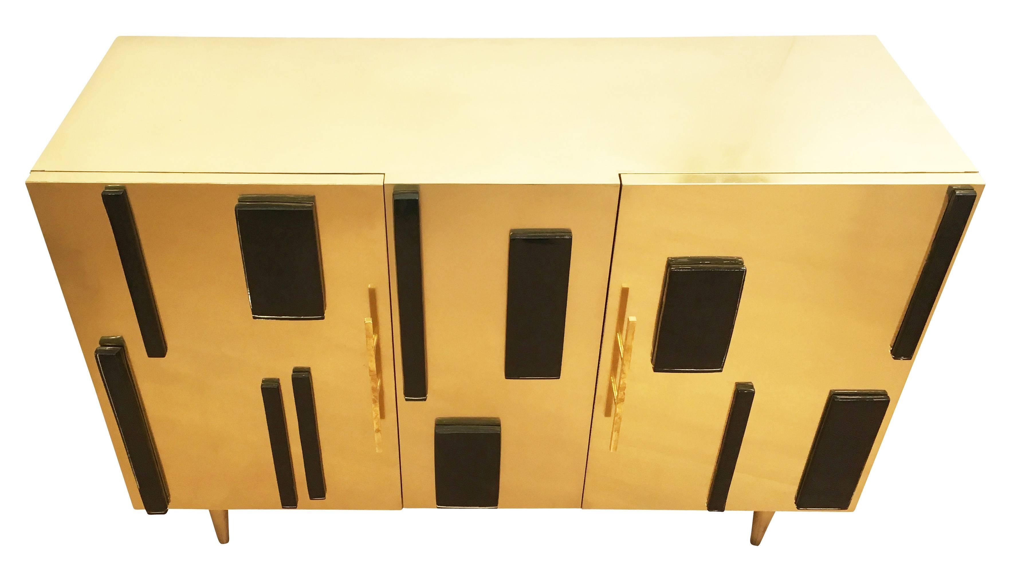 Brass and Glass Credenza by Interno 43 for Gaspare Asaro In New Condition In New York, NY