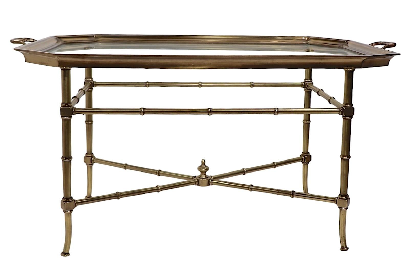 20ième siècle Table basse à plateau en laiton et verre imitation bambou attribuée à Mastercraft en vente