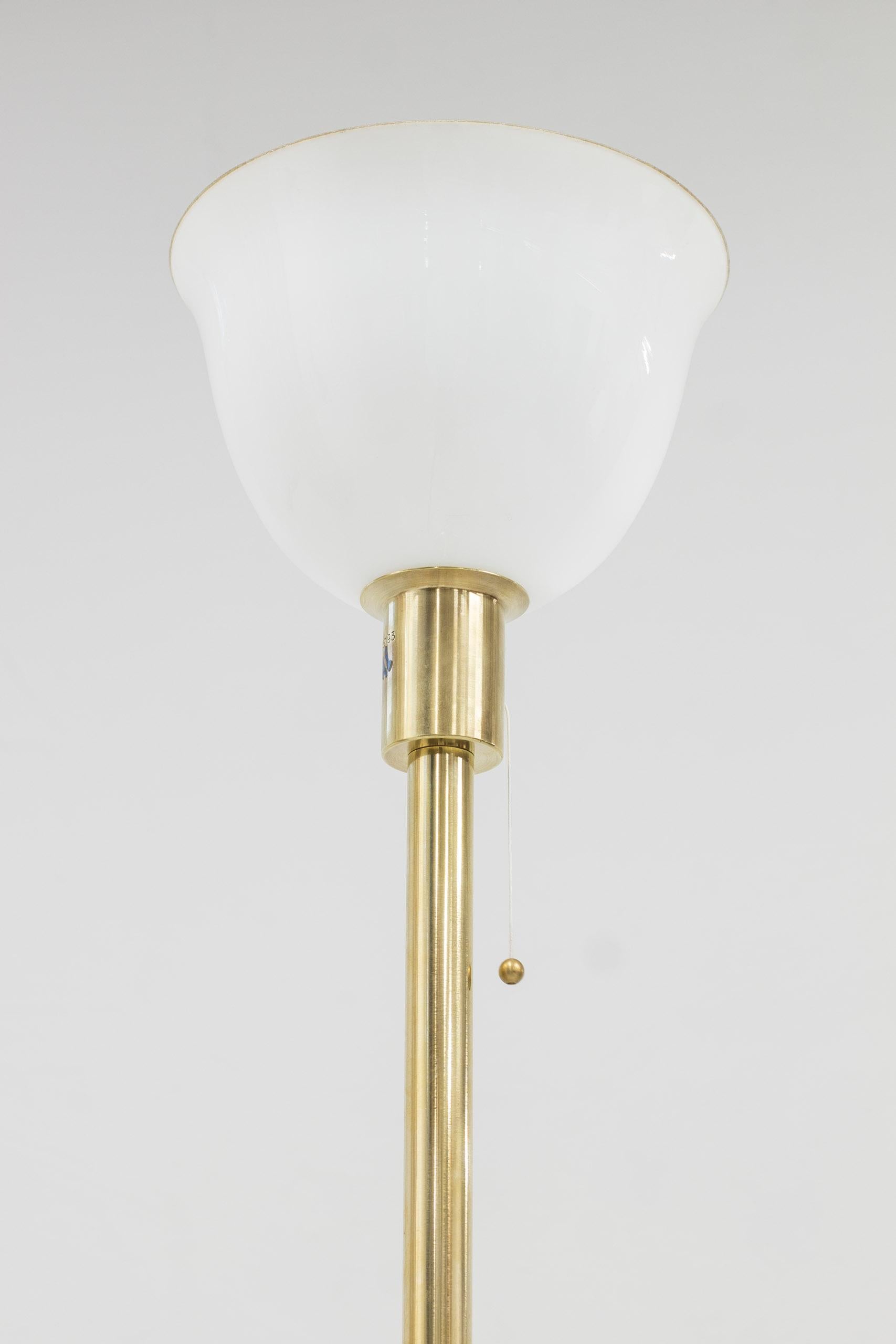 Brass and Glass Floor Lamp 15193 by Harald Notini, Böhlmarks, Sweden For Sale 3