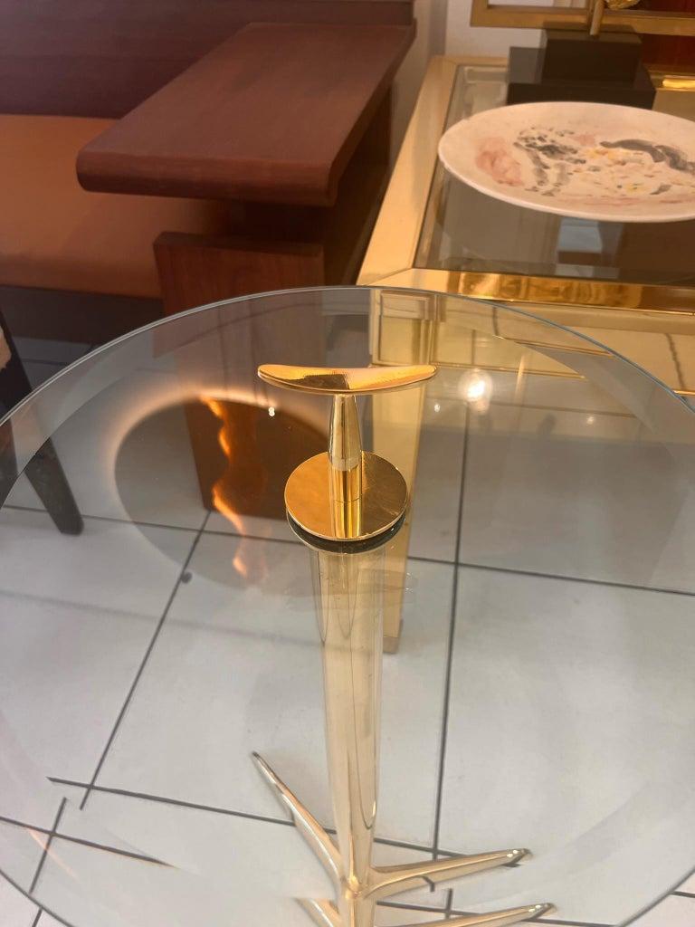 Fine XX secolo Gueridon in ottone e vetro in vendita