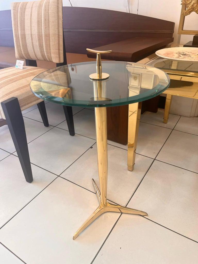 Laiton Guéridon en laiton et verre en vente