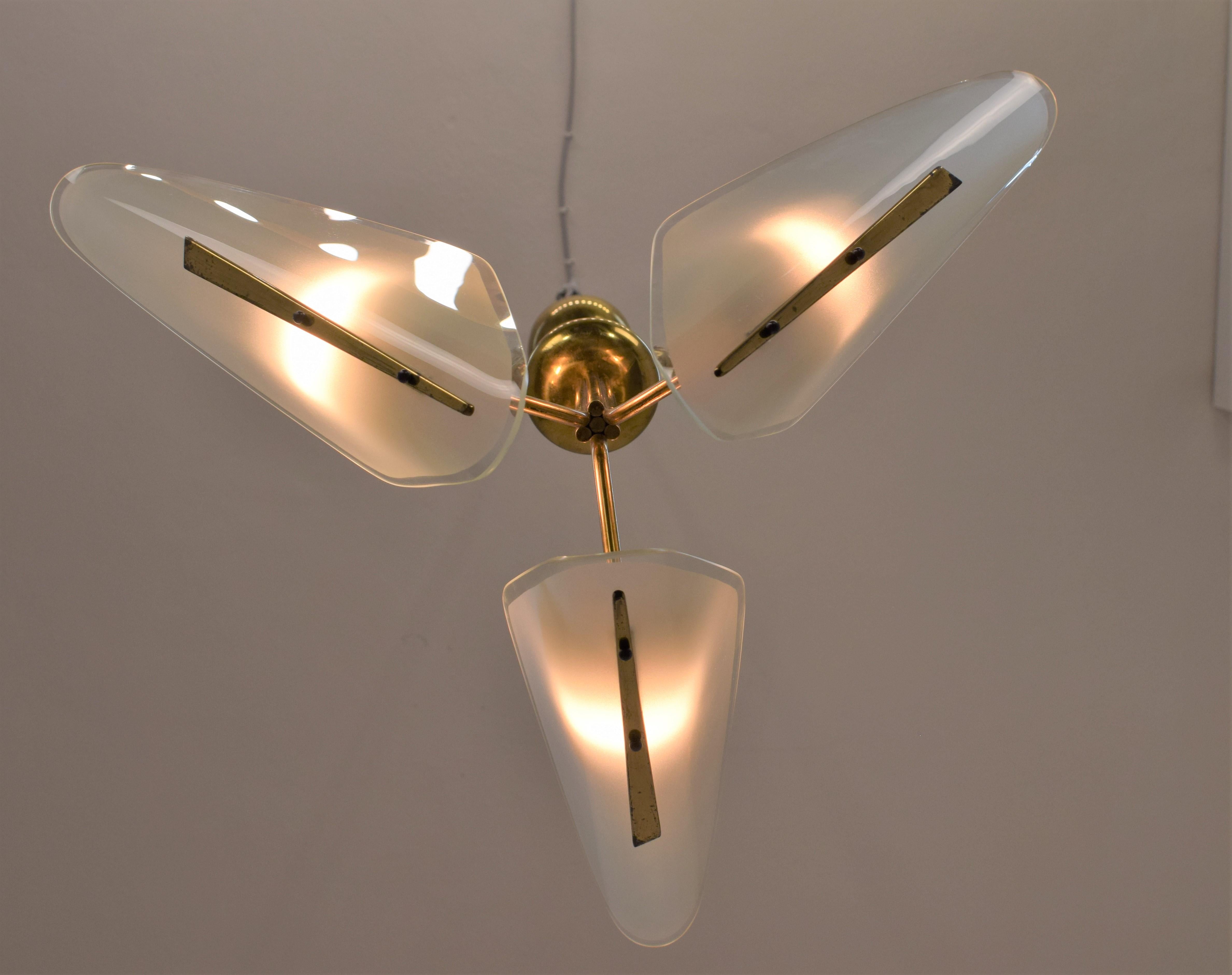 Brass and Glass Italian Chandelier, 1950s For Sale 8