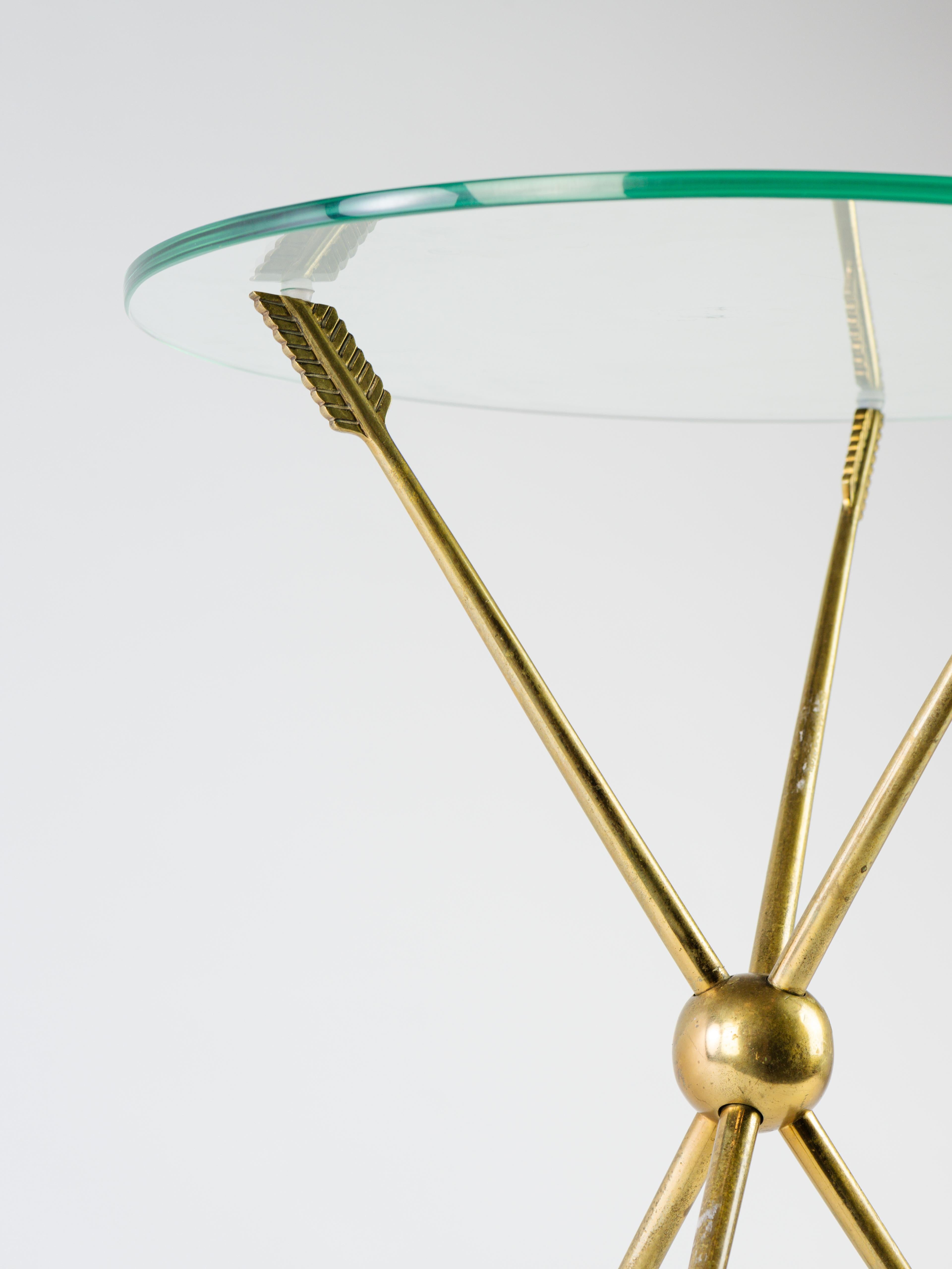 Mid-Century Modern Brass and glass italian mid century side table For Sale