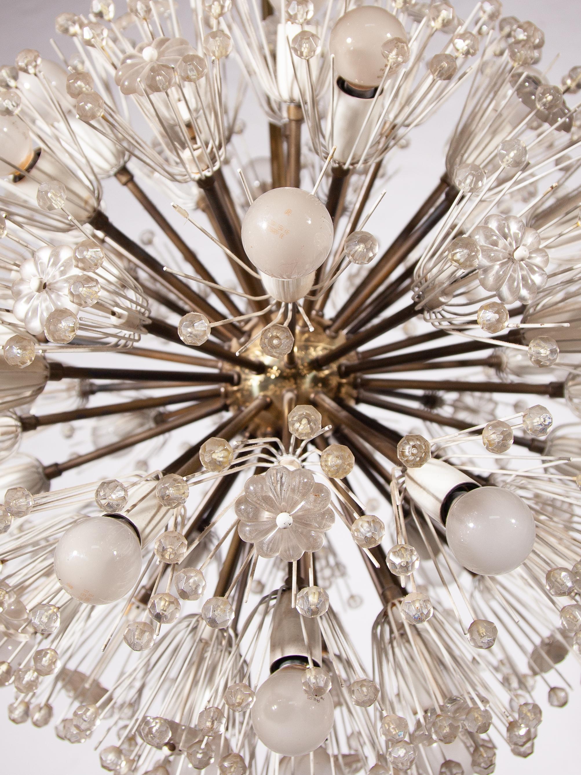 Araña de copos de nieve de latón y cristal de Emil Stejnar para Rupert Nikoll en venta 1