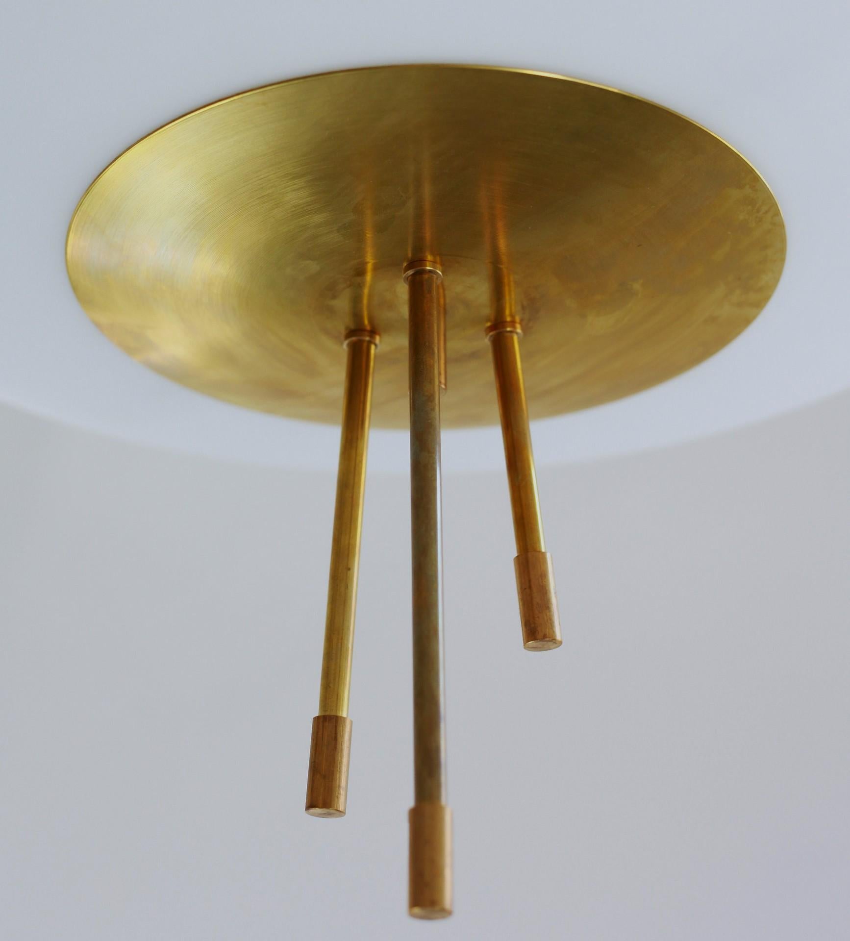 Sculptural Brass and Glass Oval Pendant, Mid-Century Modern, Stilnovo style 7