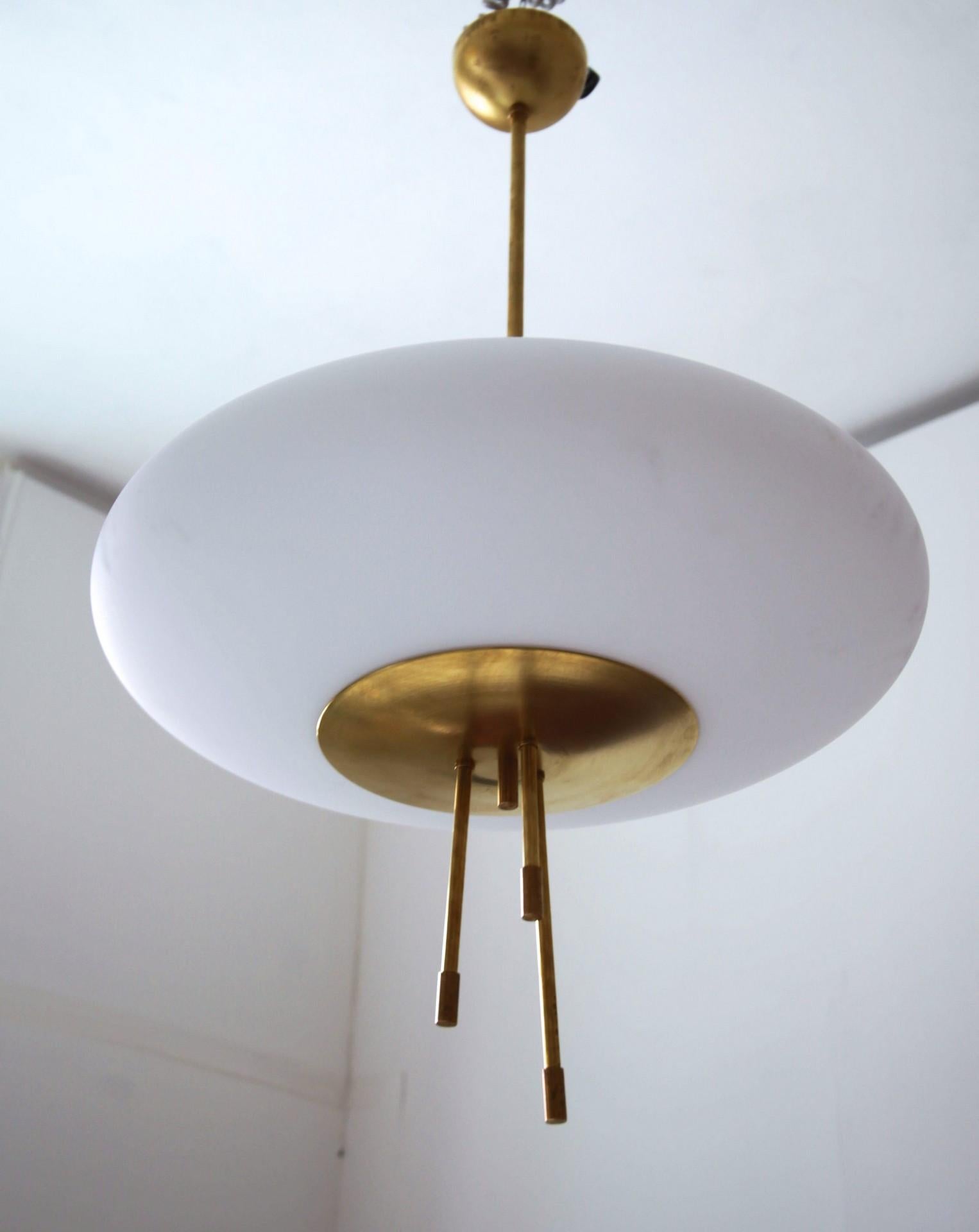 Contemporary Sculptural Brass and Glass Oval Pendant, Mid-Century Modern, Stilnovo style