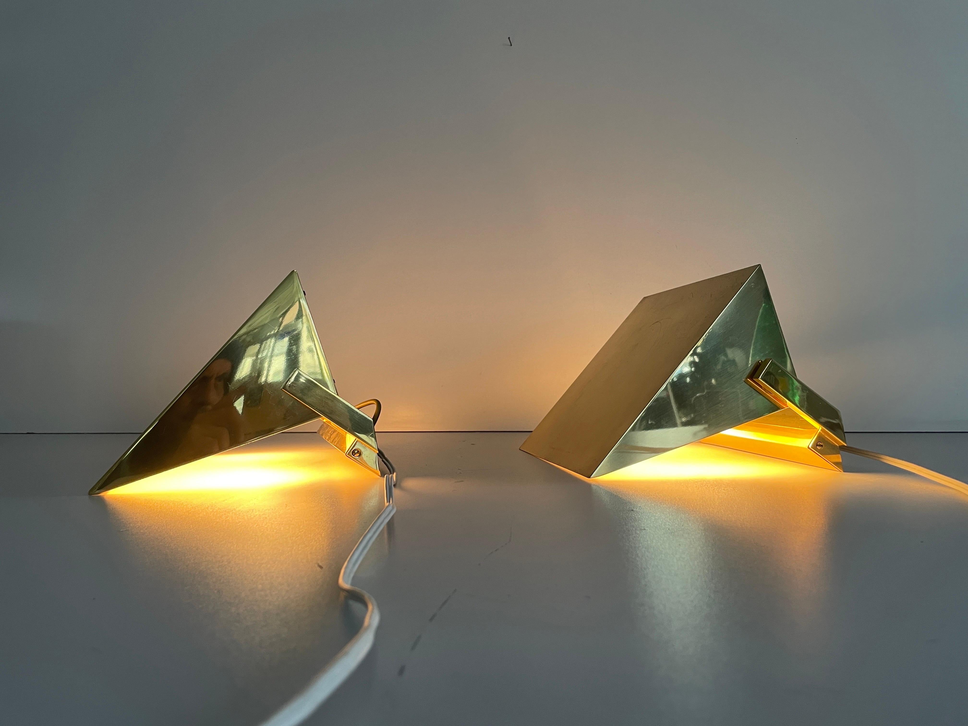 Pareja de candelabros de latón y cristal de Vereinigte Werkstätten, años 60, Alemania en venta 9