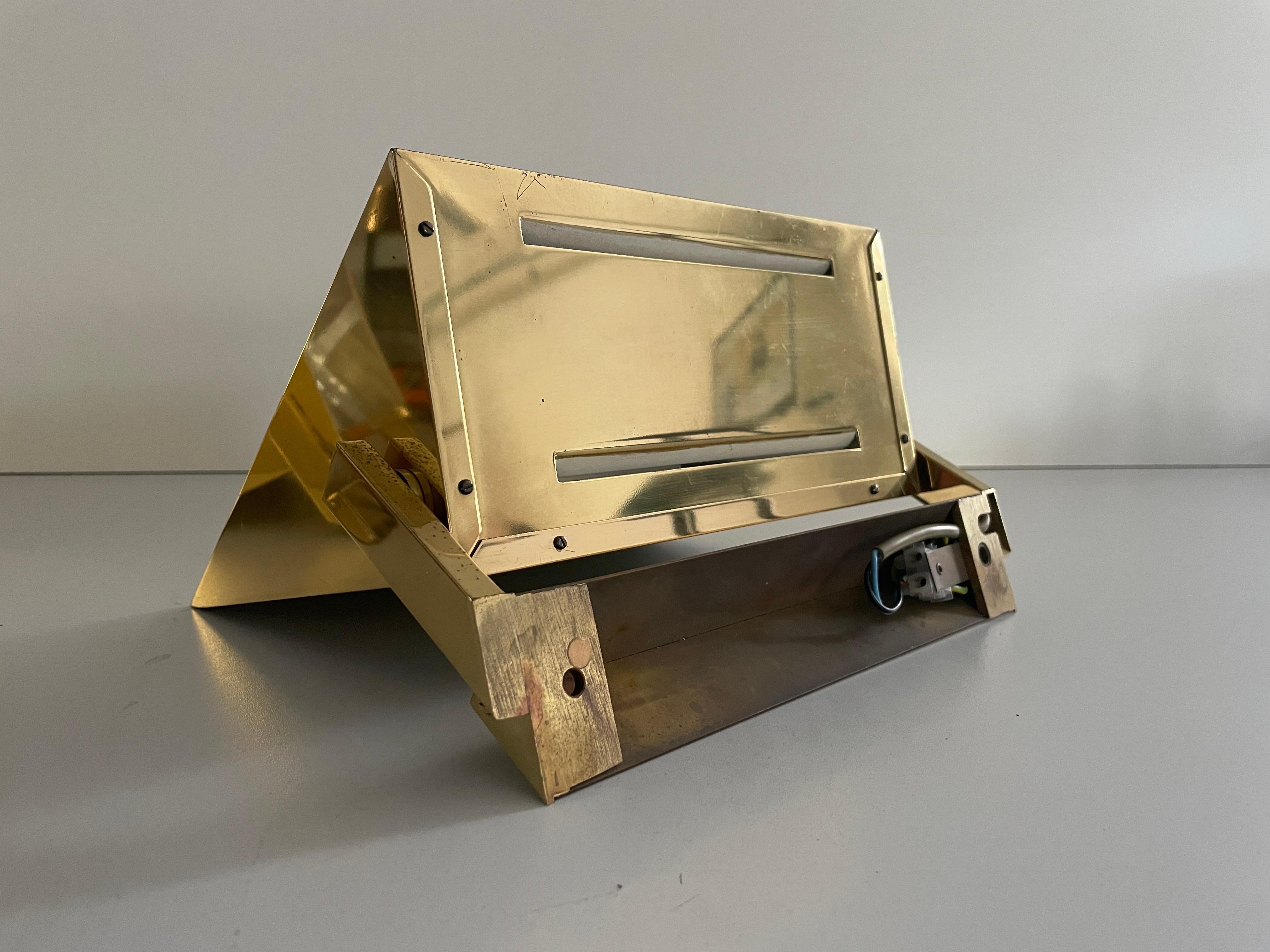 Pareja de candelabros de latón y cristal de Vereinigte Werkstätten, años 60, Alemania en venta 2