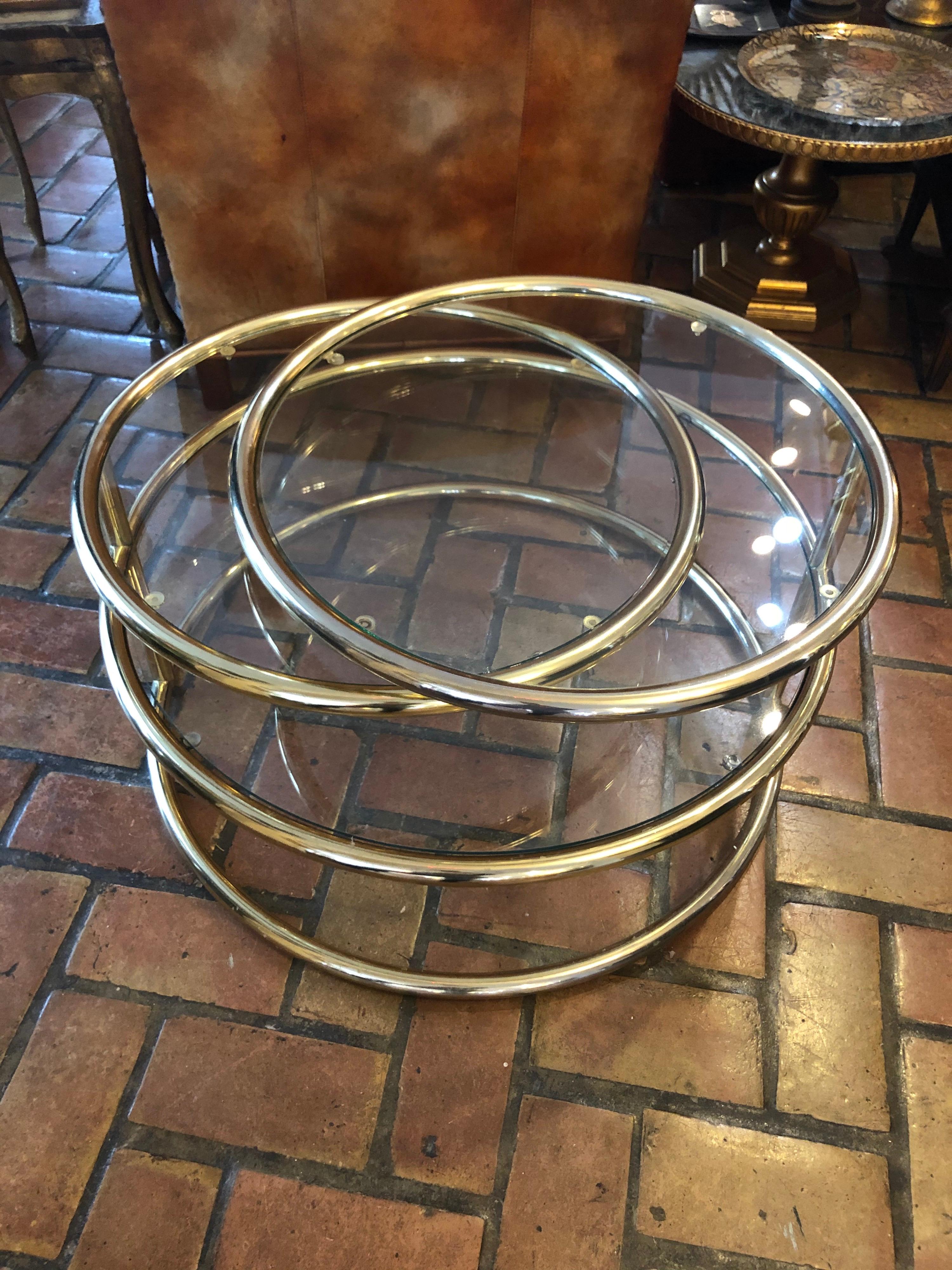 Brass and Glass Round Three-Tiered Expandable Table In Good Condition In Redding, CT