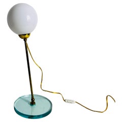Lampada da tavolo in ottone e vetro, anni '60, Italia