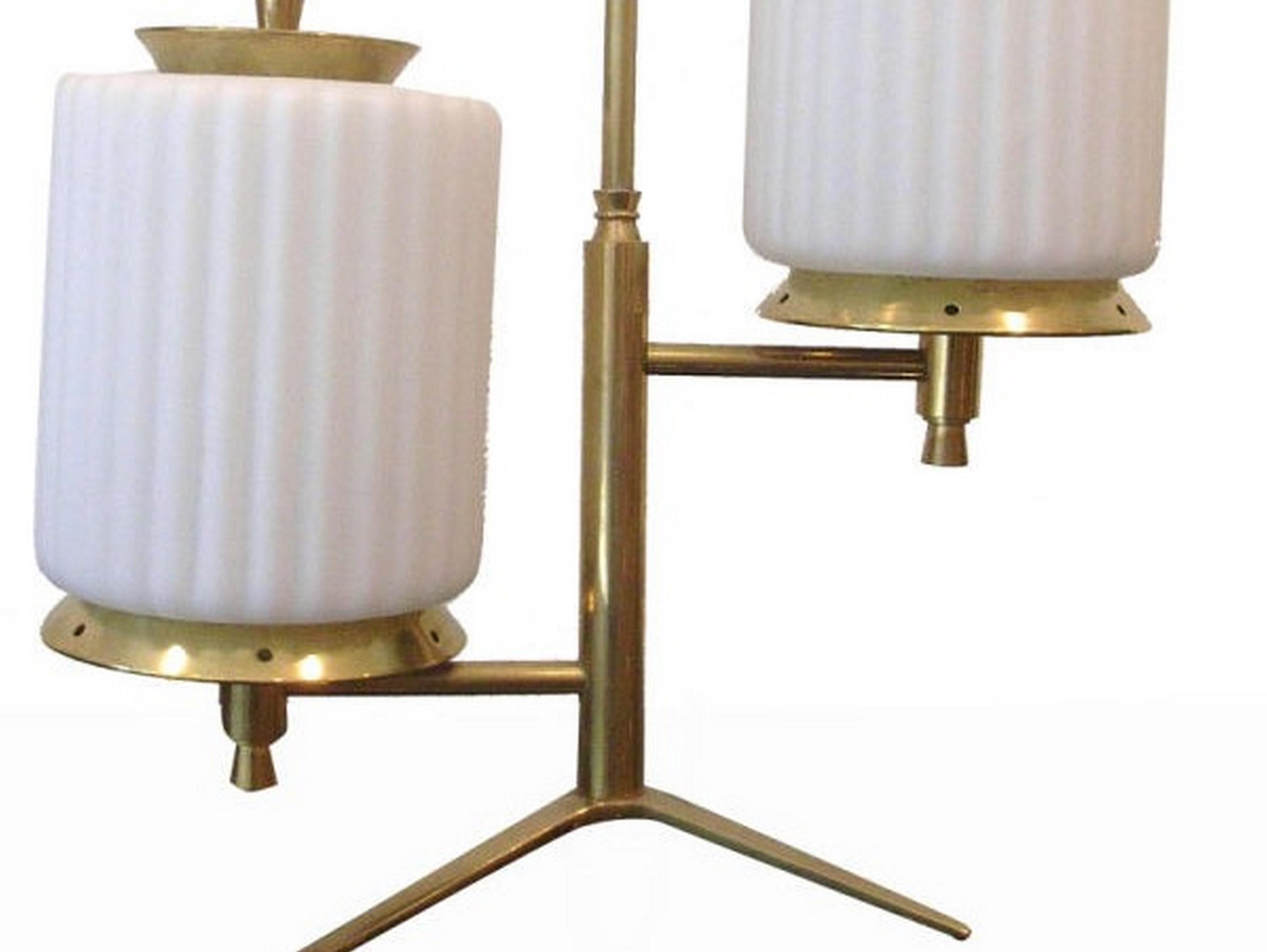 Italian Mid-Century Modern Brass and Glass Table Lamp Attributed to Arteluce