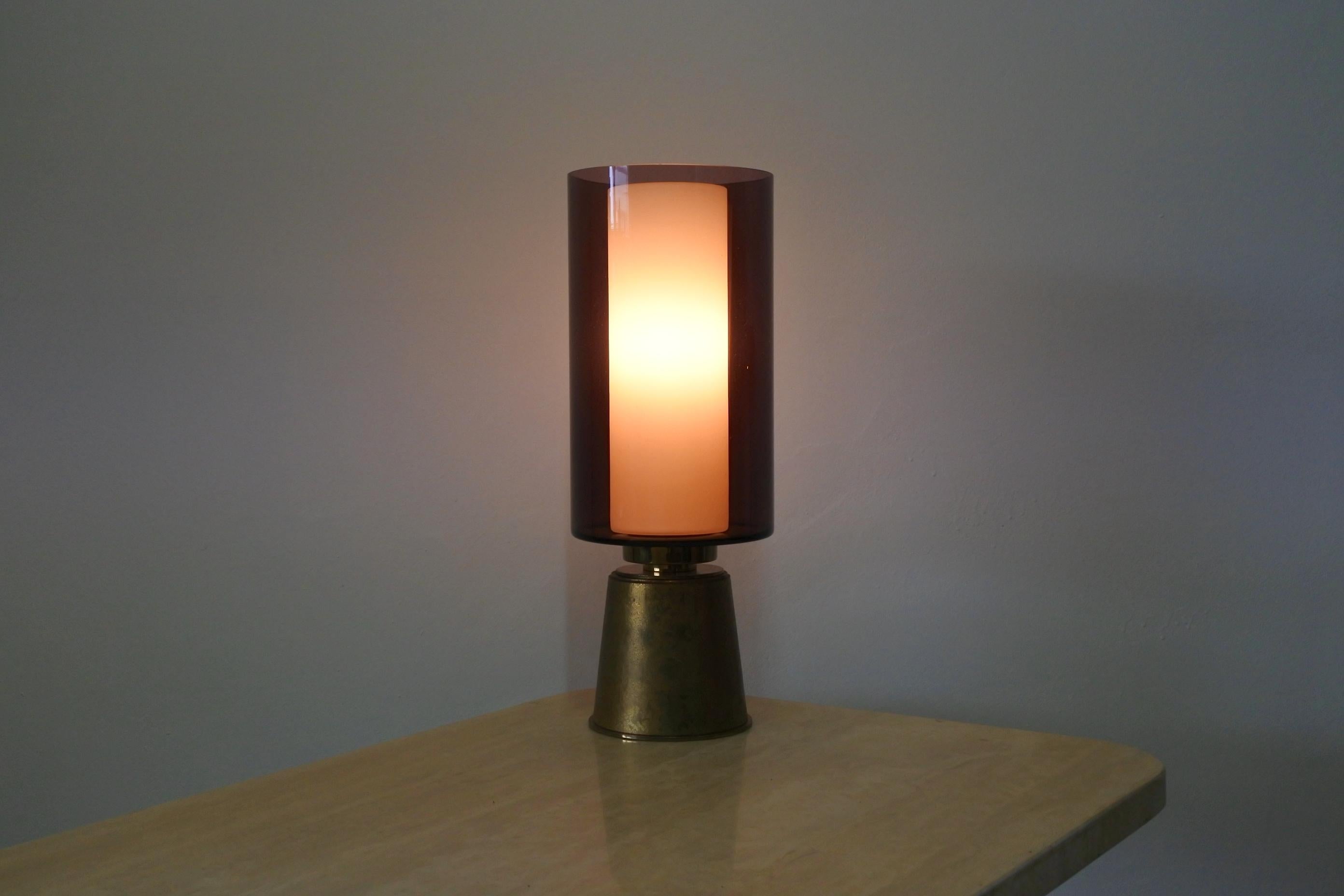 Mid-Century Modern Brass and Glass Table Lamp, France 1960s For Sale