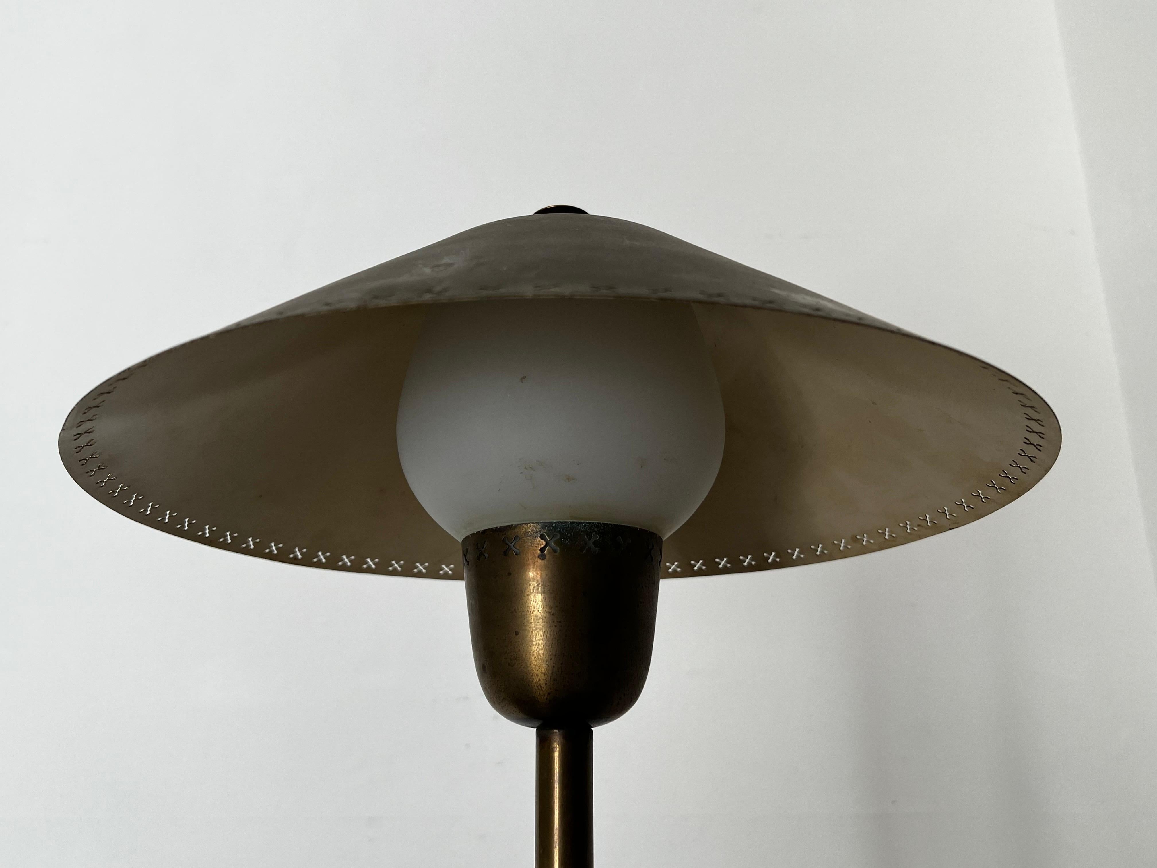 Brass and Glass Table Lamp II attributed to Bengt Karlby for Lyfa, Denmark In Fair Condition For Sale In London, GB