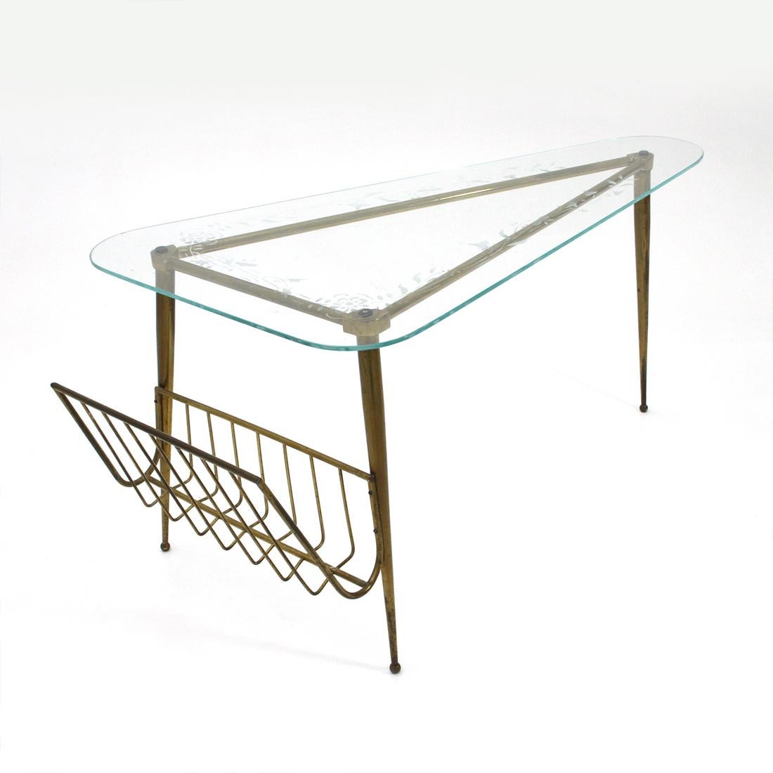 Brass and Glass Triangular Coffee Table, 1950s In Good Condition In Savona, IT