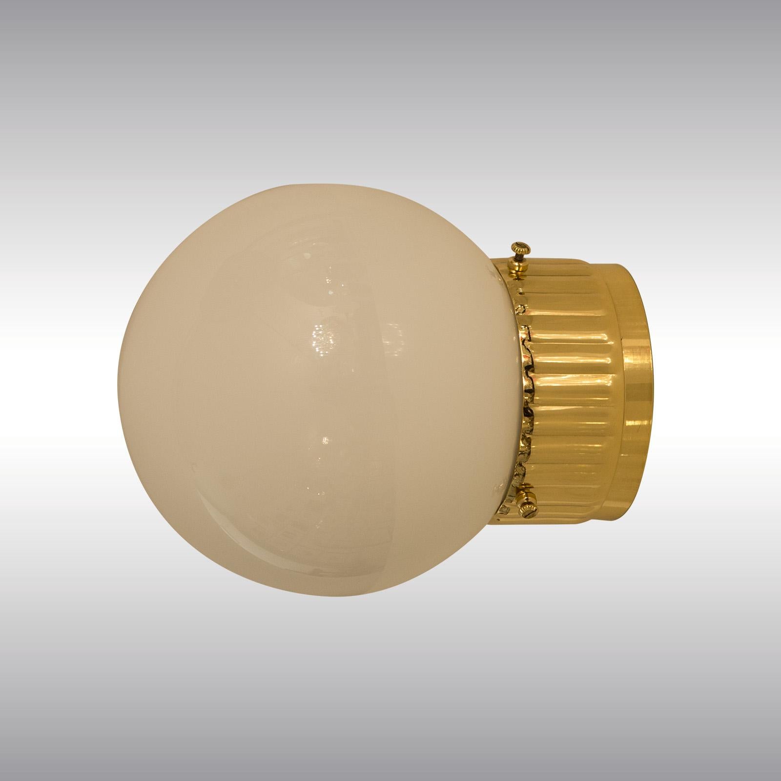 Jugendstil Lampe murale en laiton et verre, réédition Ast3-14 en vente