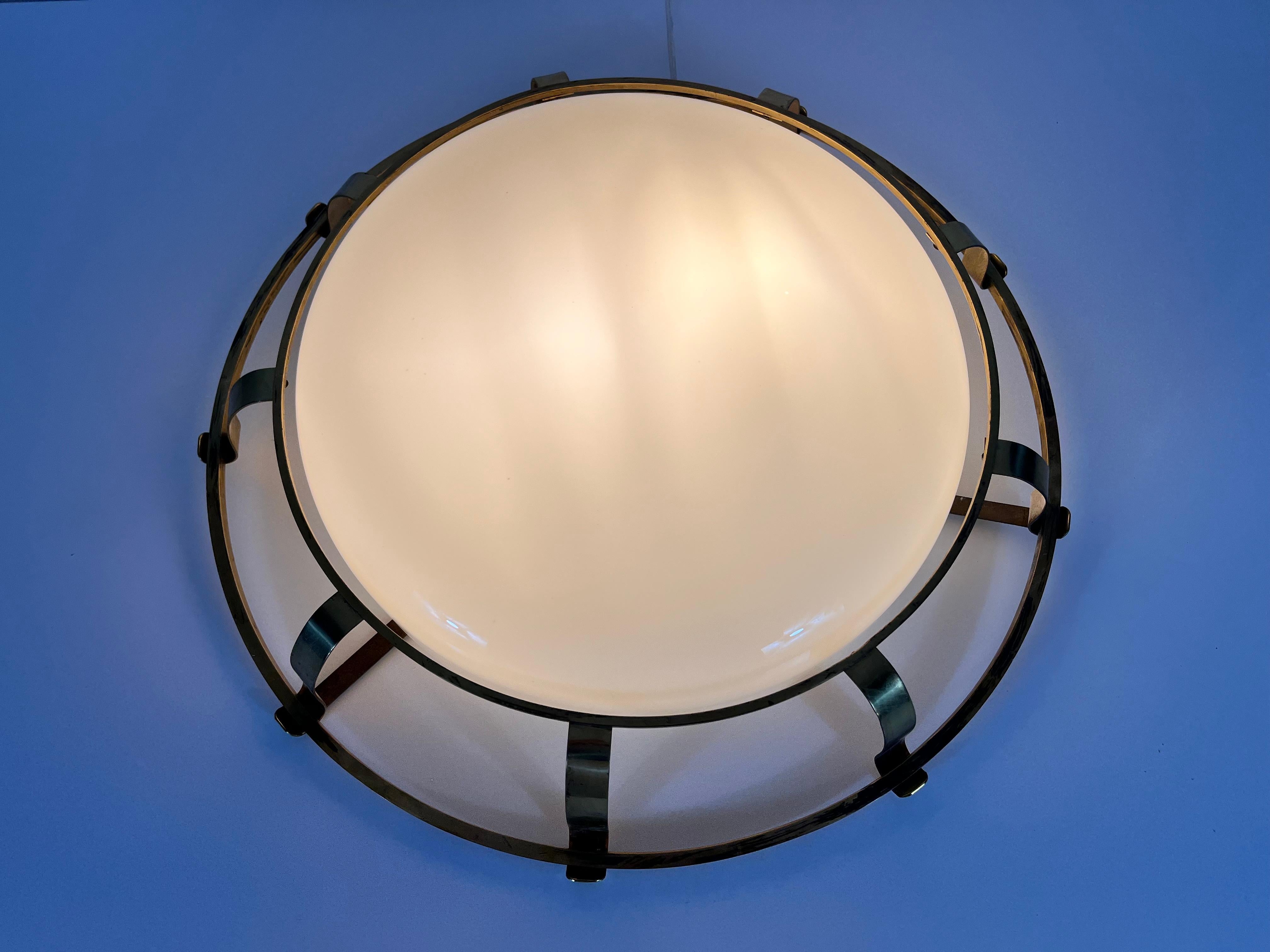 Brass and Glass Wall Lamp or Flush Mount, Italy, 1960s For Sale 6