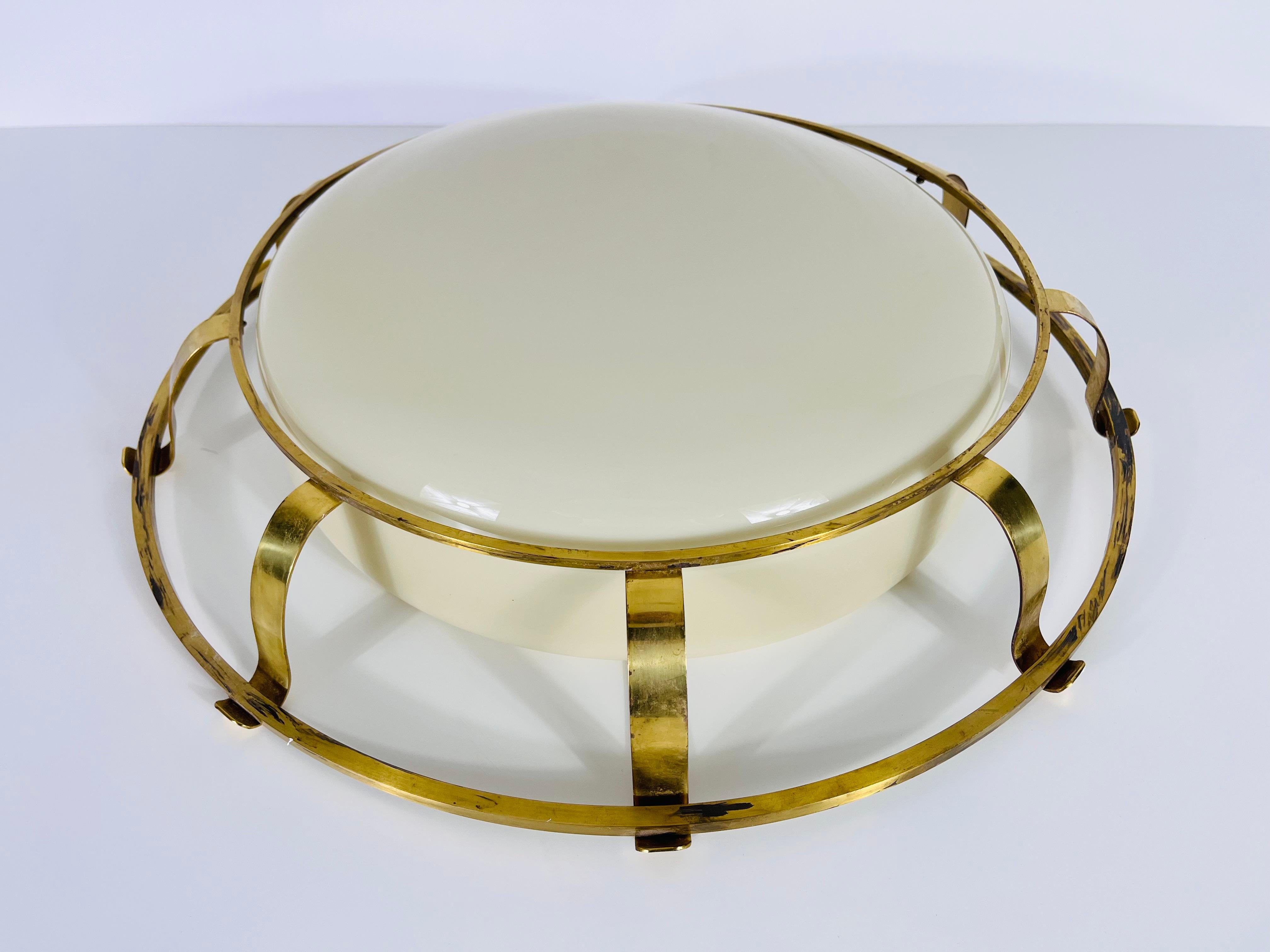 Brass and Glass Wall Lamp or Flush Mount, Italy, 1960s For Sale 2