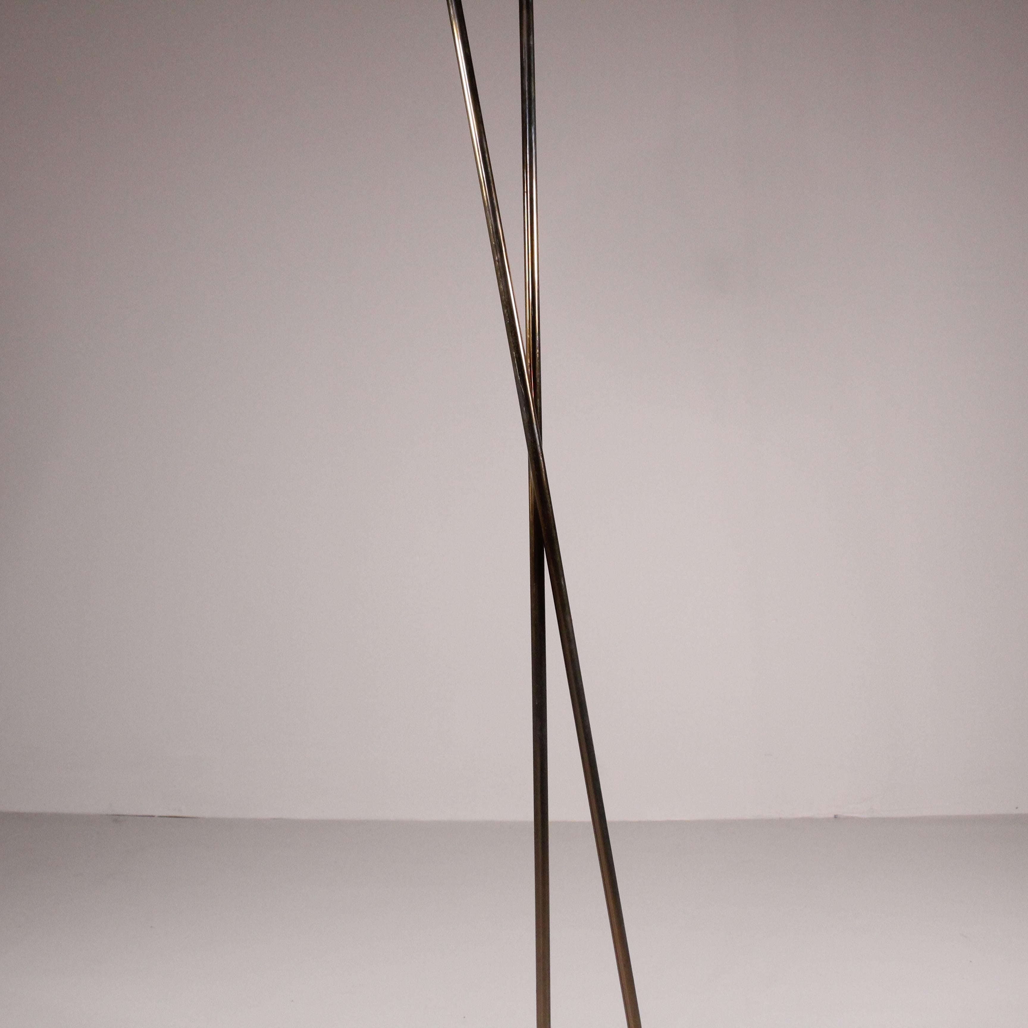 Ottone Lampada in ottone e erba, 1970 in vendita