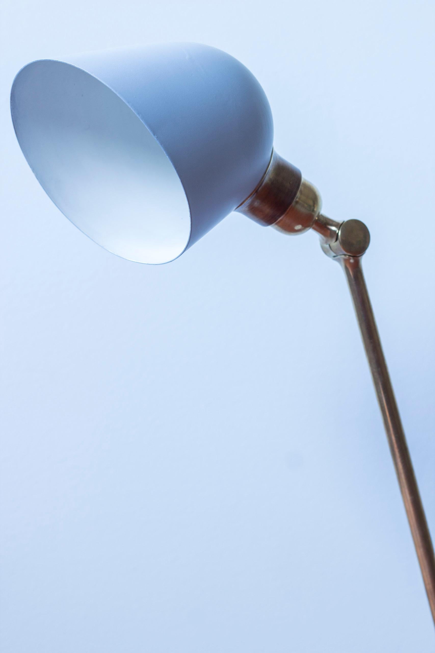 Lámpara de mesa de latón y gris mod. 532012 de Bertil Brisborg para Nordiska Kompaniet en venta 3