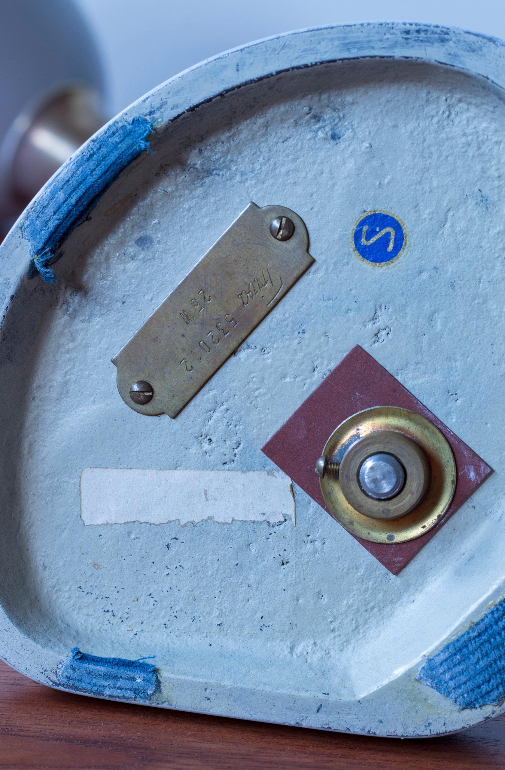 Lámpara de mesa de latón y gris mod. 532012 de Bertil Brisborg para Nordiska Kompaniet en venta 5