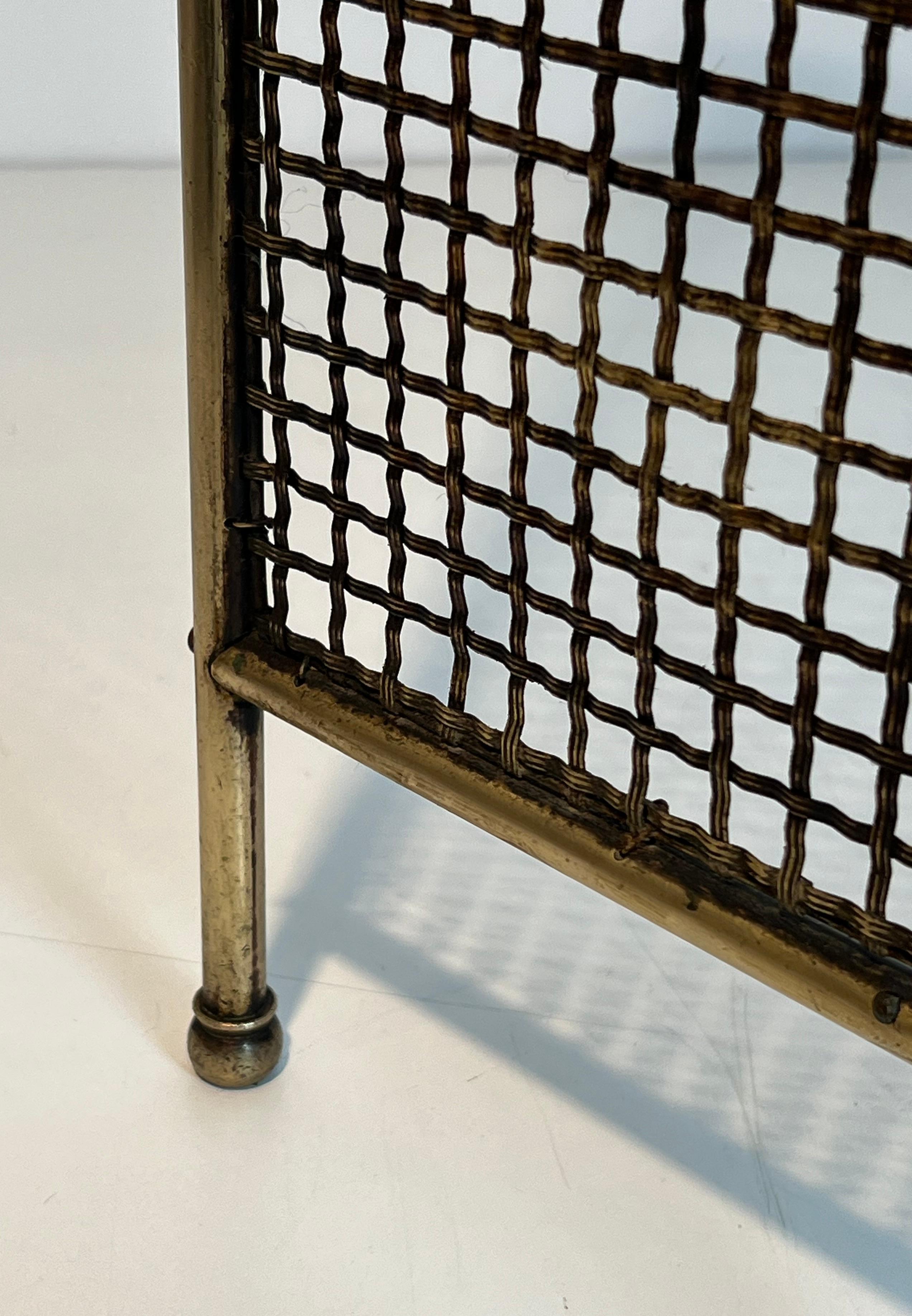 Écran de cheminée en laiton et grillage D'époque Art Nouveau. Circa 1900 en vente 7