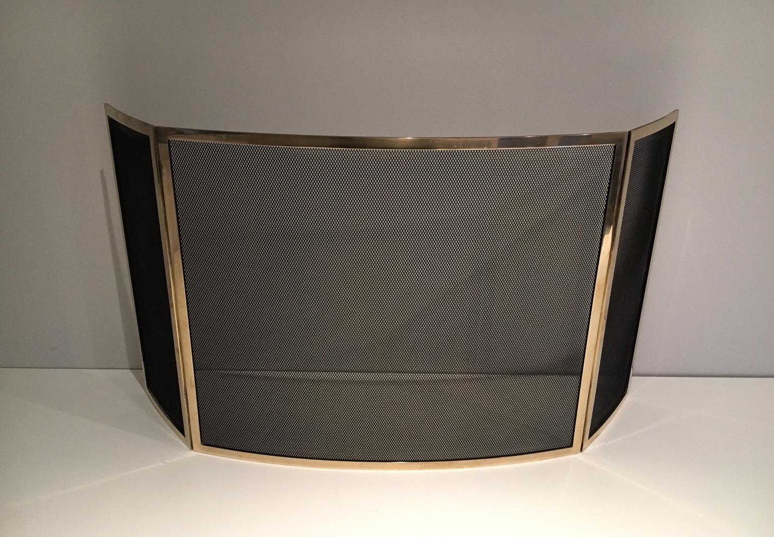 Brass and Grilling Folding Fire Place Screen, French, circa 1970 In Good Condition In Marcq-en-Barœul, Hauts-de-France