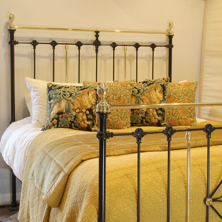 Brass and Iron Antique Bed in Black, Mk266 For Sale at 1stDibs