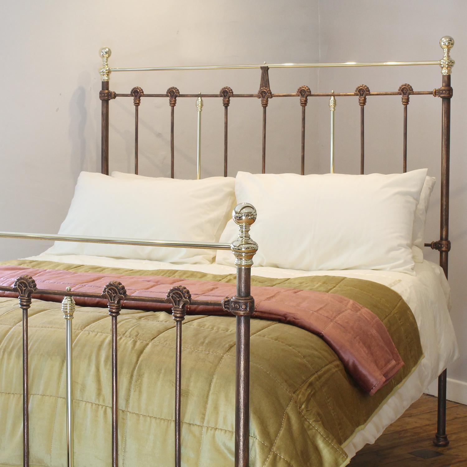 Cast Brass and Iron Antique Bed in Bronze, MK257