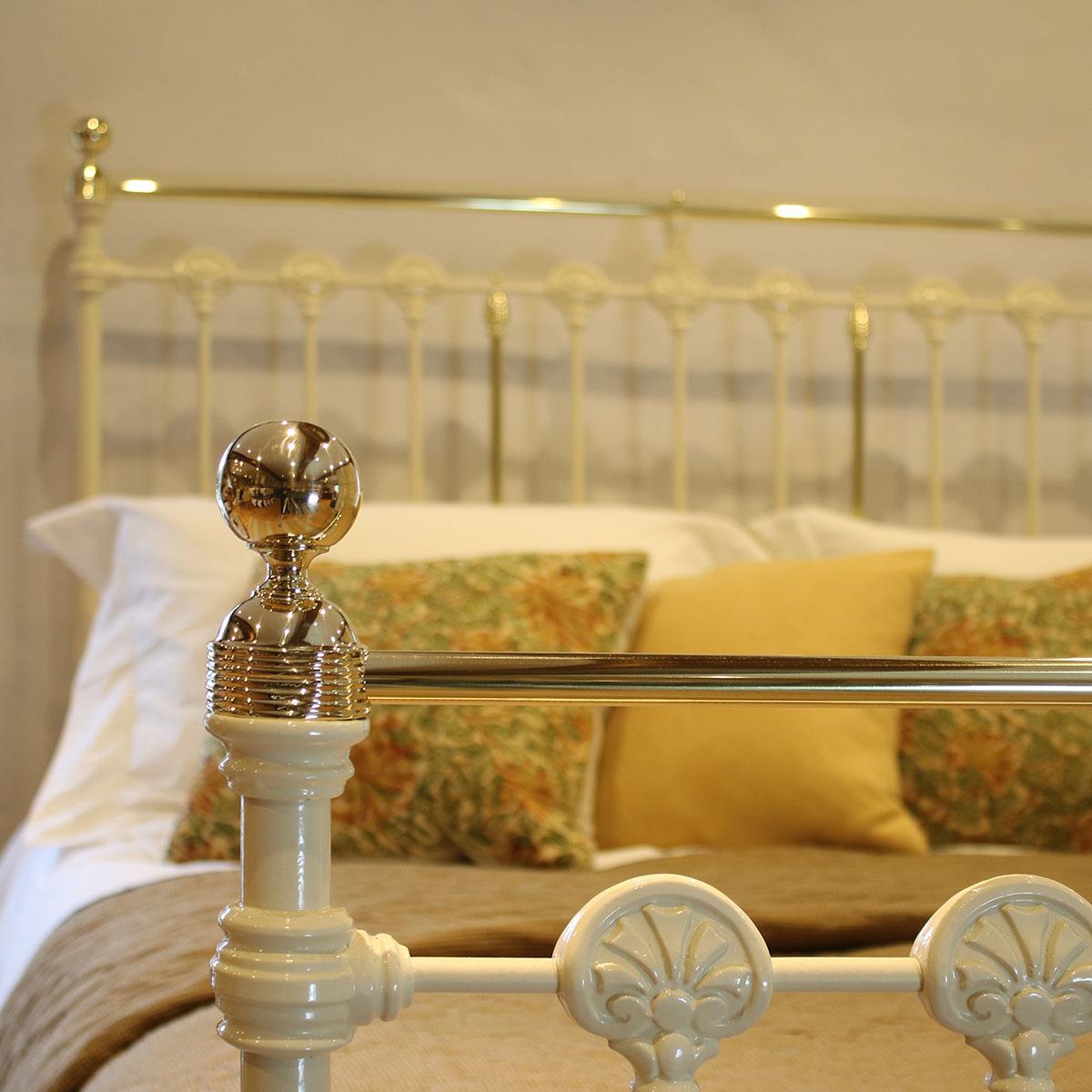 A classic style antique bed in cream with straight brass top rail and large attractive decorative castings.

This bed accepts a UK King size or US Queen size (5ft, 60in or 150cm wide) base and mattress set.

The price includes a standard firm