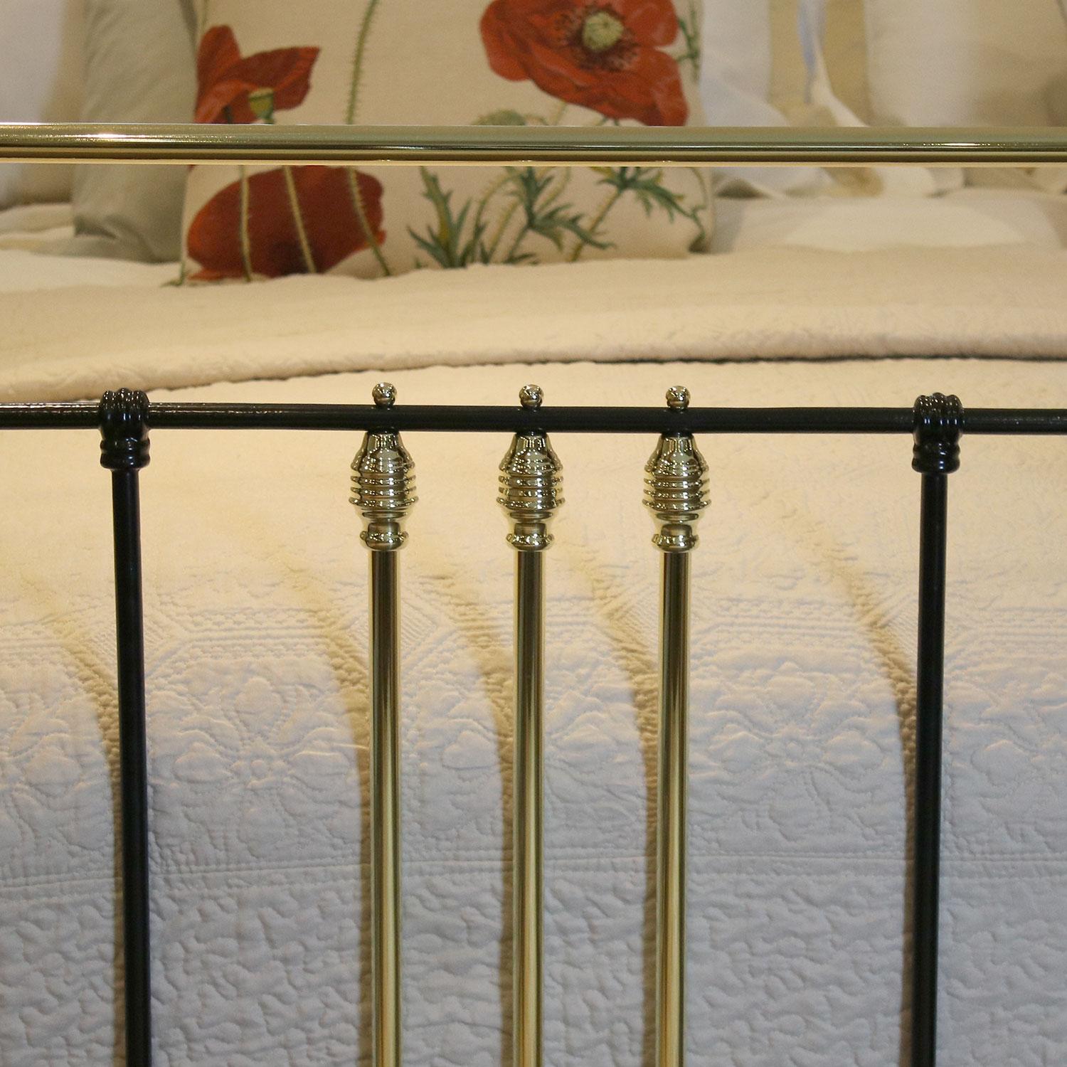 Brass and Iron Bed in Black, MSK50 In Excellent Condition In Wrexham, GB