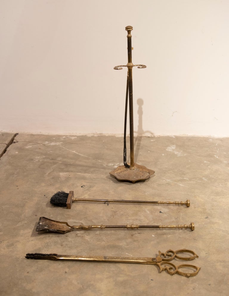 Brass and Iron Fireplace Set with Three Utensils and Base For Sale at